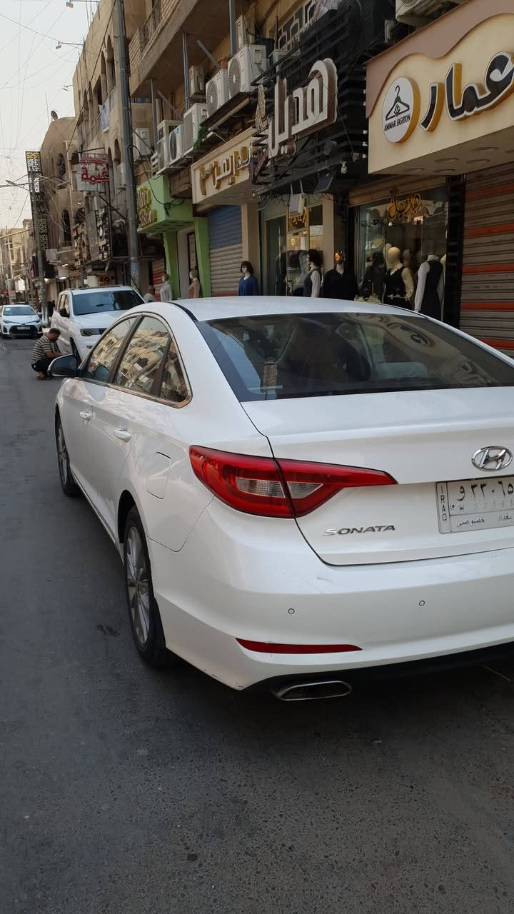 سوناتا خليجي موديل 2015 محرك دوش 2400 رقم بغداد بأسمي للاستفسار  ***********

