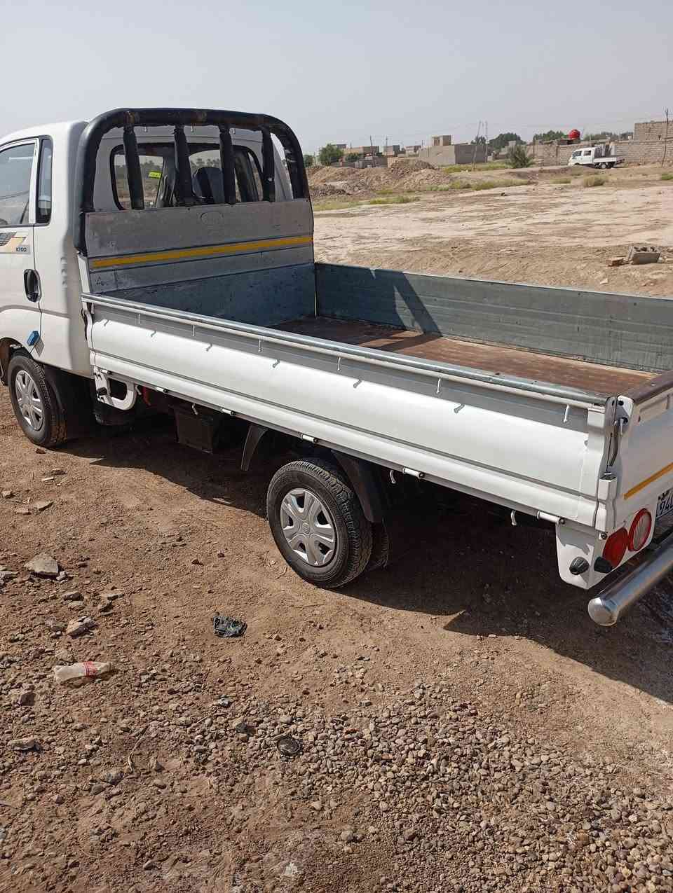 كيا بنكو موديل 16بسمي سنوية لل32كفاله عامة محرك لا بخار ولا تنقيص كير واكسل وحداديه جديدة تخم تاير تبريد شغال دوشمه جديدة سيارة مال جناي وماناقصة كل شي مكانها الشوملي ***********
