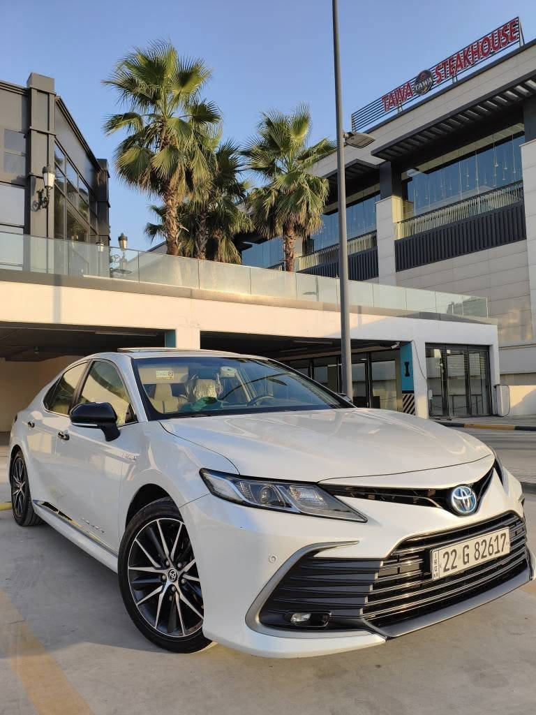 السلام عليكم
Toyota Camry hybrid 2024 GLE  خليجي
(السياره كليين بدون صبغ)
ماشيه 121 كيلو
فول مواصفات 
سلايد
بردا خلفيه 
شحن لاسلكي
مري شفط 
تثبيت سرعه
رادار 
حساسات امامي و خلفي و جانبي 
وضعيات قياده
كرسي السايق كهرباء
قطعتين تبريد
ابل كار بلاي و اندرويد اوتو
هاند بريك بصمه
بريك هولد
السياره كامله LED
حساس اطارات
دخول ذكي
السياره بيه ملاحظات بسيطه اشرحلكياه بالاتصال

السعر 26٫500
265 ورقه بيه مجال بسيط

مكان السياره اربيل باسمي تحويل ثاني يوم

*********** أربيل, العراق
