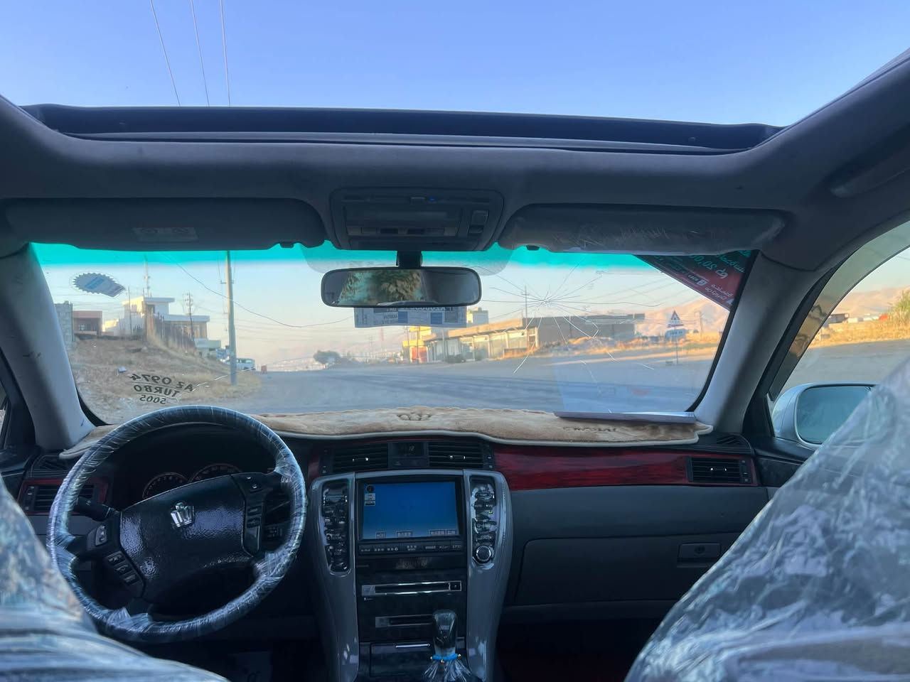 بەنـــاوی خــوای گـــەورە 
182ڕۆیــاڵ 3دوگــمە ســڵایــــت 
بــڕاوە 2006 بـەسمــە ڕەسـاسـی 
بــێ بــۆیــاخ    تــەنهــا شوێــن مـووســی بــۆیاخــە 
دەعــمـوو لێـدراوی نــیە  تــەقــەوو ڕەقــەوو مـەسـرەفی نیە
کــۆدی هــەیە  بــەشـەرت 
شــوێـن سـلێمـانی زڕگوێــز  47گــەڵاو مــەجـالێـکی کەم
***********
*********** witsapp
