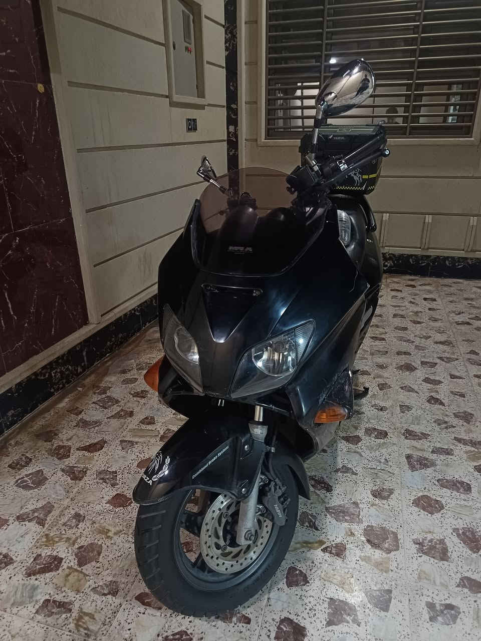 السلام وعليكم
فورزا 06 
نضيف مكينه ما مفتوحة شلع ومعدل
للمروس ب شحن وحش الكون 
‏‪***********‬‏

