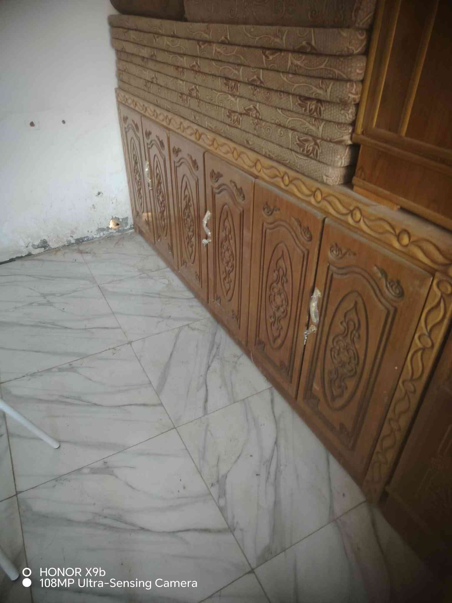 يالله اغراض مستخدمه تصفية للبيع بأسعار مناسبة جدا للاستفسار *********** العنوان الرفاعي بداية طريق شركات النفط

نص مكتوب في الصور:
- HONOR X9b
- 108MP Ultra-Sensing Camera
- O HONOR X9b 108MP Ultra-Sensing Camera
- O HONOR X9b