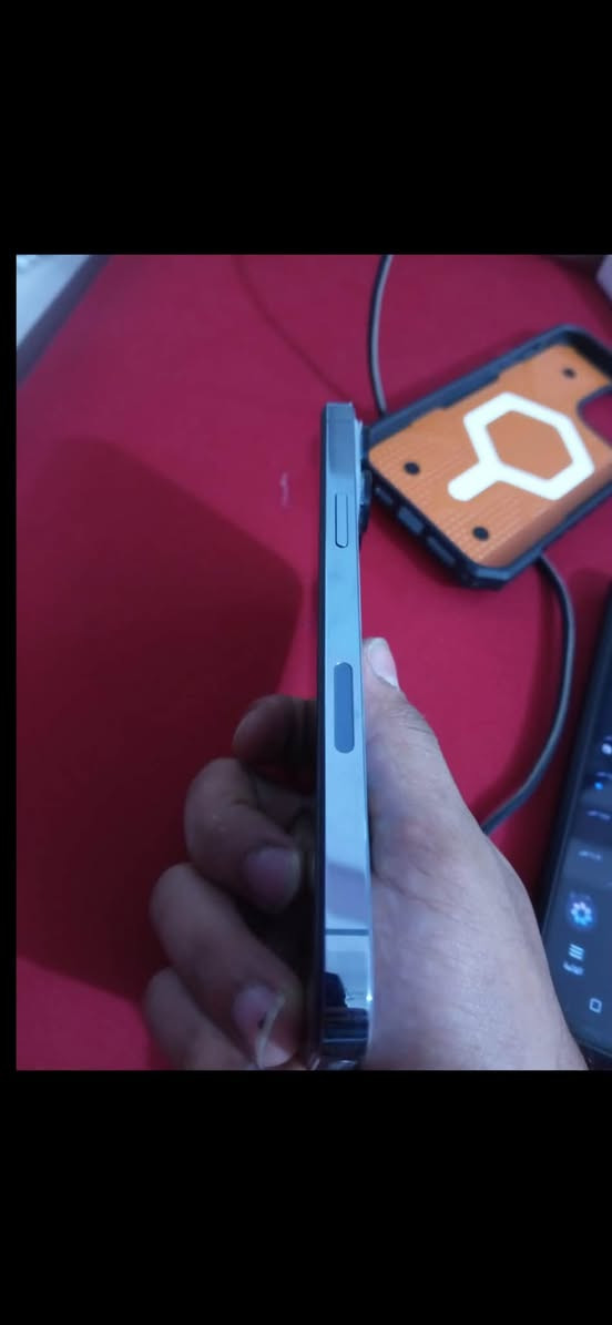 جهاز {{13PorMax}} 📱
‏جهاز شرط النظافه 
‏استعمال كلش كلش قليل مجرد املخي بي ايكلود 🤏🫶
‏☢️فقط امبدل شاشه سعرها 175الف 
‏لون / بحري🌊
‏دبل شريحه امريكي،🇺🇸
‏ذاكره/256📀
‏بطاريه//86ابلادددددد
‏جهاز
‏كفاله عامه حته الشاصي شخط مابي 📳
‏كفر //ماستر ✅
‏لزكه// ماستر ✅
‏عدسات //ماستر✅
‏متوازي على بيعته
‏سعره 590 الف وبي مجال جوه السوك 
‏مكاني بغداد ***********
