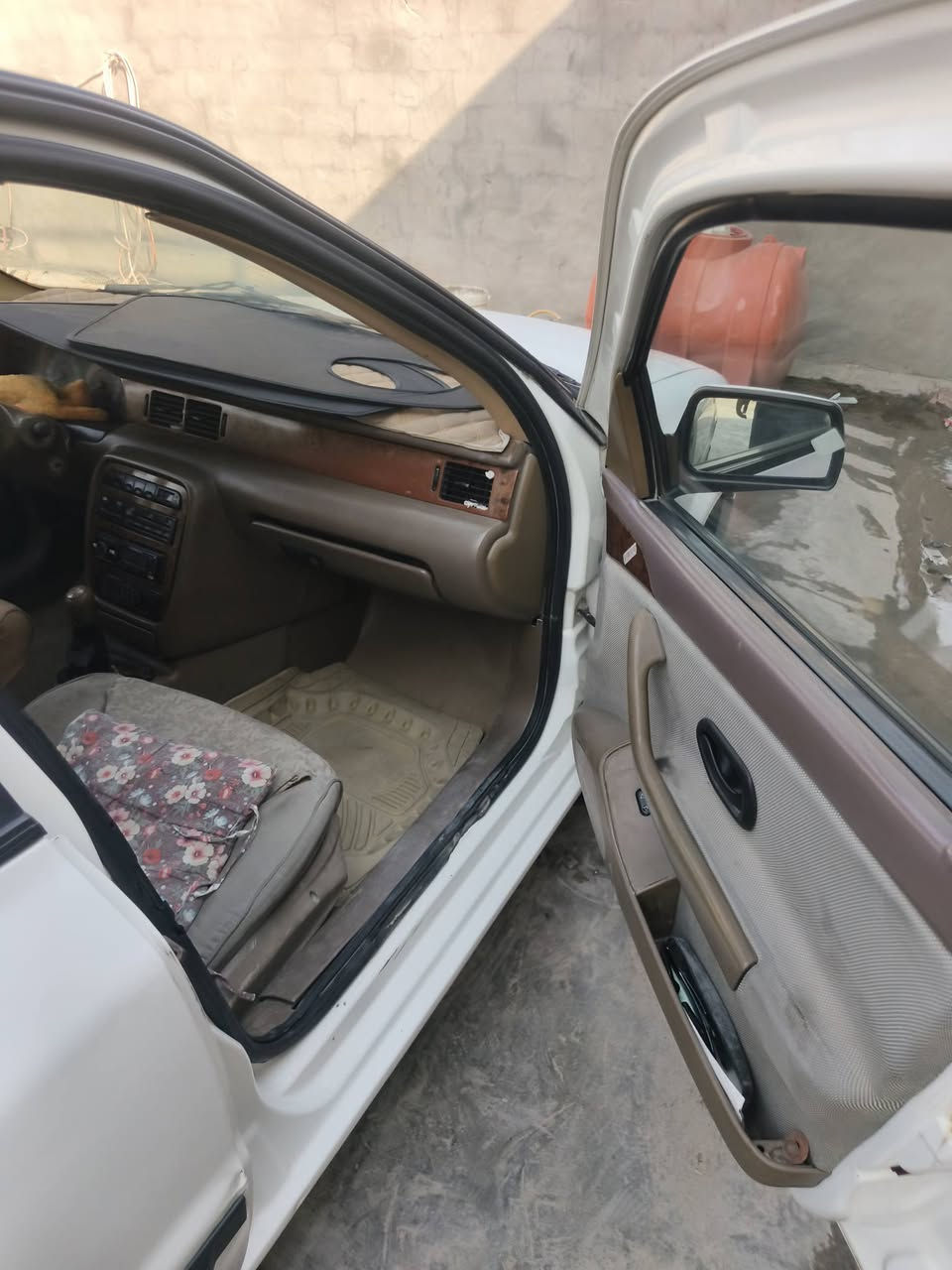 سمند • ٢٠١١ • مجال قليل