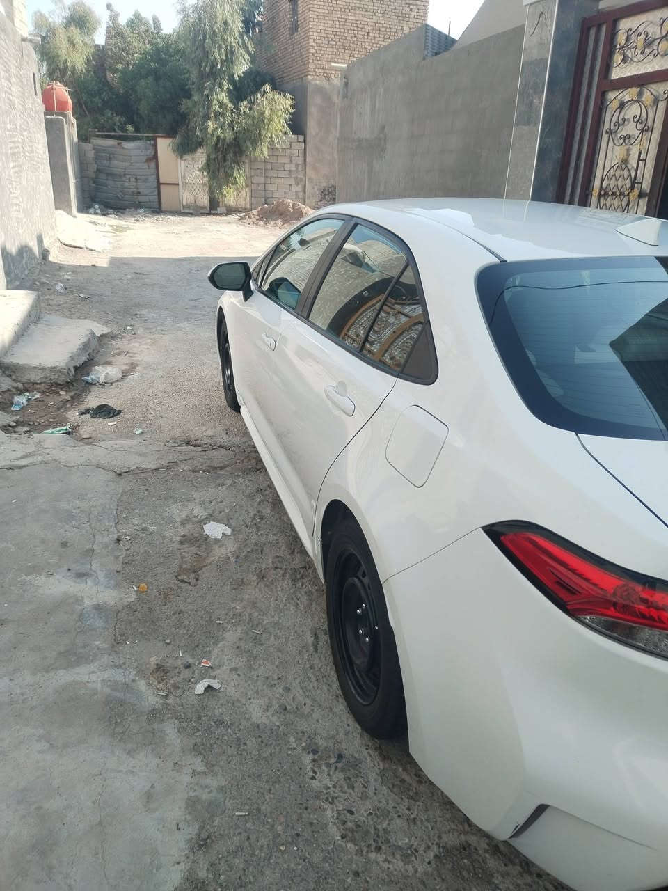 السلام عليكم للبيع كورلا وارد امريكي حادثهه جاملغ وبنيد جاملغ بلادي 2021 LEداخل ابيض هاند بريك بصمه تحكم ستيرن رادار مثبت سرعه شاشه كبيره تبريد ثلج فضل من الله  باقي المواصفات معروفه للاستفسار الاتصال***********
          ***********
