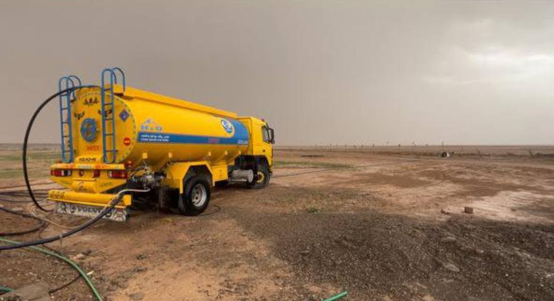 السلام عليكم فالفو للبيع موديل 2002 رقم دهوك شرط التحويل سنويه لل 28 ومثبت بلسنويه ماء شرط كير محرك جاهز عل شقل السعر 150 شراي اتصل ***********
