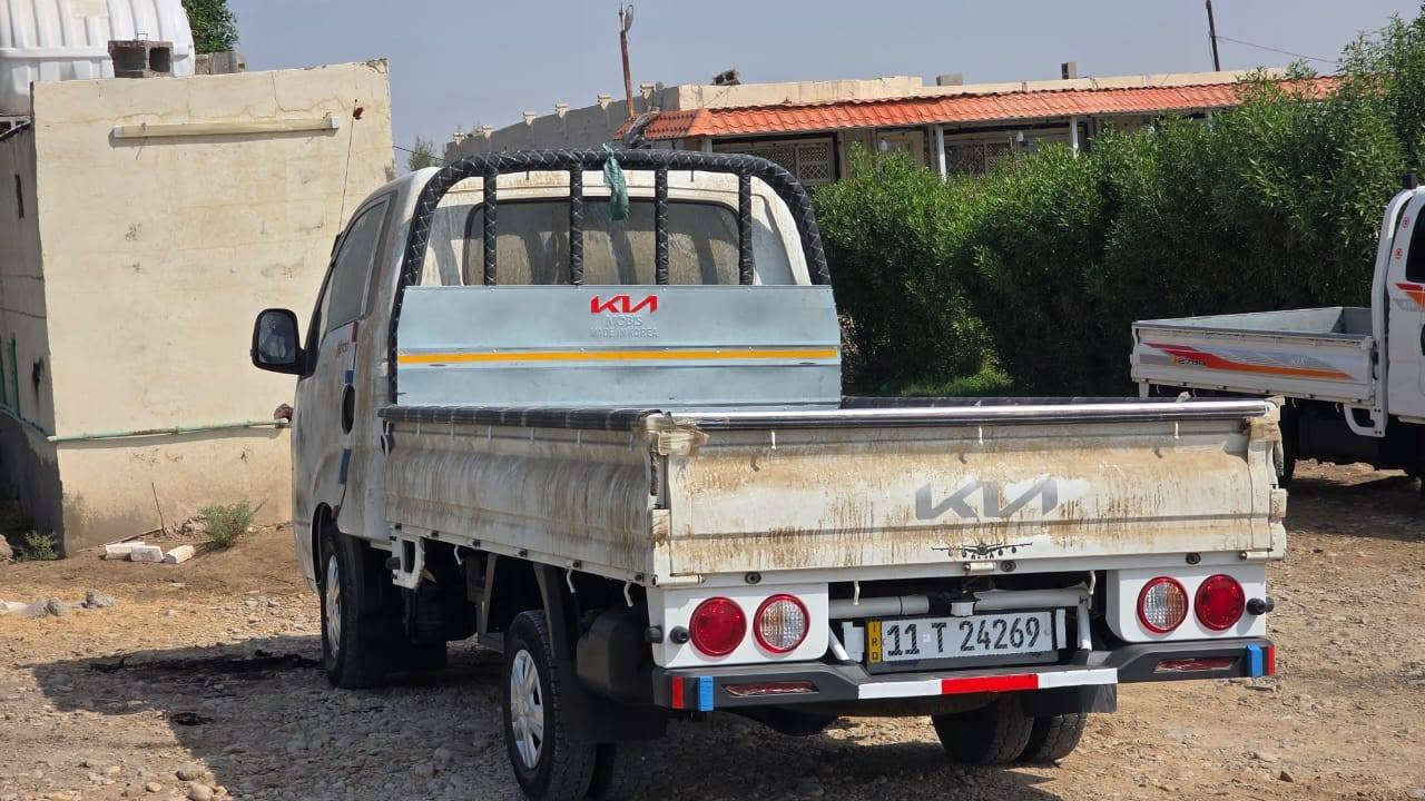 سلام عليكم كيا للبيع موديل 2025 زيرو ماشيه 4000 حقيقي رقم بغداد انكليزي بسمي شخصين المكان واسط صويره رقم الهاتف ***********
