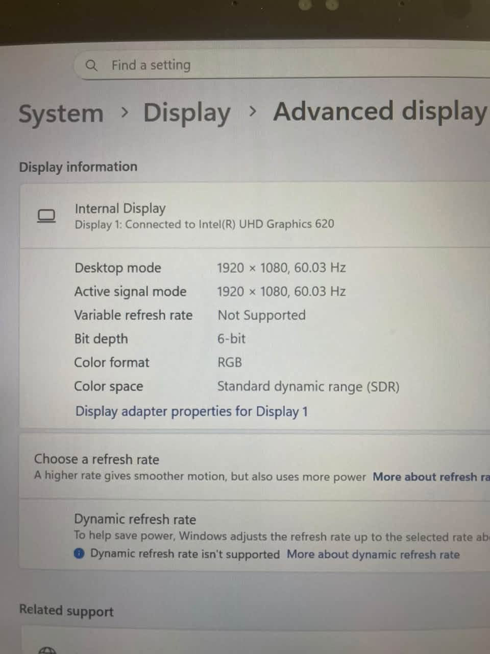 HP EliteBook x360 1030 G3 — المواصفات الكاملة

الشكل: حاسوب محمول قابل للتحول مقاس 13.3 بوصة مع مفصل بدوران 360°

المعالج: الجيل الثامن من Intel Core i5-8350U

الرسومات: Intel UHD Graphics 620 (مدمجة)

الذاكرة: 8 جيجابايت LPDDR3-2133 ميجاهرتز

التخزين: 256 جيجابايت SSD من نوع PCIe NVMe (بتنسيق M.2)

الشاشة: شاشة لمس IPS مقاس 13.3 بوصة، Full HD (1920 × 1080)، سطوع 400 شمعة (أو 700 شمعة مع HP Sure View)

المنافذ: 2x USB-C (Thunderbolt 3)، 1x USB 3.1 Gen 1، 1x HDMI 1.4، 1x مقبس سماعة/ميكروفون مشترك

الاتصال اللاسلكي: Wi-Fi 802.11ac، Bluetooth 4.2؛ NFC و4G LTE اختياريان

الأبعاد: 30.58 × 20.5 × 1.58 سم (12.04 × 8.07 × 0.62 بوصة)

الوزن: يبدأ من 1.25 كجم (2.76 رطل)

البطارية: 4 خلايا، 56.2 واط/ساعة ليثيوم أيون؛ محول 65 واط USB-C

الصوت: Bang & Olufsen، أربعة مكبرات صوت، ثلاثة ميكروفونات متعددة الاتجاهات

الكاميرا: كاميرا ويب Full HD 1080p؛ IR اختيارية لـ Windows Hello

لوحة المفاتيح: مضاءة خلفياً، مقاومة للانسكاب، HP Premium Collaboration Keyboard

الأمان: قارئ بصمات الأصابع، TPM 2.0، فتحة Kensington Nano

نظام التشغيل: Windows 11 Pro 64-bit

الجهاز نظيف جداً، مستخدمه فقط للعمل بل مكتب. الشاشة لمس و بي بصمة وجه و بصمة اصبع لتسجيل دخول و موجود ويا الشاحنة الاصلية والويندوز امفعل ال11 pro مدى الحياة. السعر ٤٠٠ الف و بي مجال.

***********

نص مكتوب في الصور:
- Find a setting System > Display > Advanced display Display information Internal Display Display 1: Connected to Intel(R) UHD Graphics 620 Desktop mode 1920 x 1080, 60.03 Hz Active signal mode 1920 x 1080, 60.03 Hz Variable refresh rate Not Supported Bit depth 6-bit Color format RGB Color space Standard dynamic range (SDR) Display adapter properties for Display 1 Choose a refresh rate A higher rate gives smoother motion, but also uses more power More about refresh ra Dynamic refresh rate To help save power, Windows adjusts the refresh rate up to the selected rate ab Dynamic refresh rate isn't supported More about dynamic refresh rate Related support
- Intel(R) Core(TM) i5-8350U CPU @ 1.70GHz % Utilization 100% 0 60 seconds Utilization 0% Speed 2.48 GHz Processes 186 Threads 2388 Handles 80302 Up time 0:11:06:12 Base speed: 1.90 GHz Sockets: 1 Cores: 4 Logical processors: 8 Virtualization: Enabled L1 cache: 256 KB L2 cache: 1.0 MB L3 cache: 6.0 MB Search ENG 11:46 AM 9/29/2026
- Memory Memory usage 8.0 GB 7.8 GB 60 seconds 0 Memory composition In use (Compressed) 4.6 GB (136 MB) Available 3.2 GB Speed: Slots used: Form factor: Hardware reserved: 2133 MT/s 2 of 2 Row of chips 157 MB Committed 3.9/9.7 GB Cached 2.3 GB Paged pool 312 MB Non-paged pool 284 MB Q Search ENG 11:47 AM 9/29/2026
- Run new task GPU Intel(R) UHD Graphics 620 3D 0% Copy 0% Video Decode 0% Video Processing 0% Shared GPU memory 3.9 GB Utilization 0% GPU Memory 0.1/3.9 GB Shared GPU memory 0.1/3.9 GB Driver version: 31.0.101.2140 Driver date: 11/5/2025 DirectX version: 12 (FL 12.1) Physical location: PCI bus 0, device 2, function 0 Search ENG 11:47 AM 9/29/2026