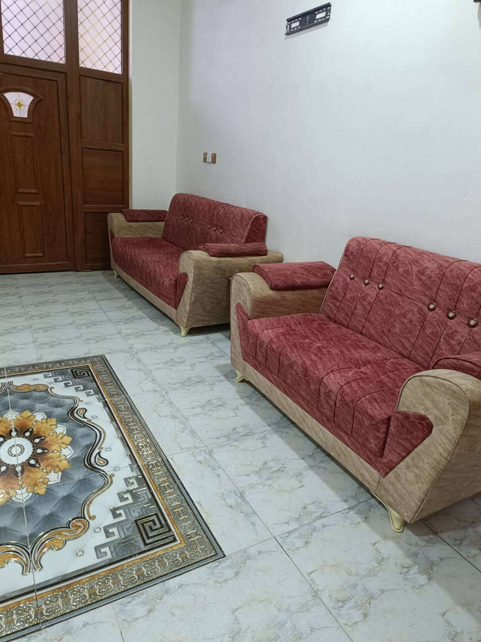تخم للبيع ٢٥٠ وبي مجال للشراي +9647766761558
