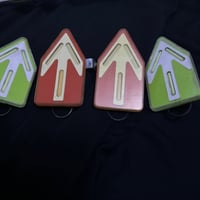 اسهم زوجين خضر وحمر شمعة عريضة جدد💚🧡مناسبات سوة ابيعهن 07705797574 مدي...