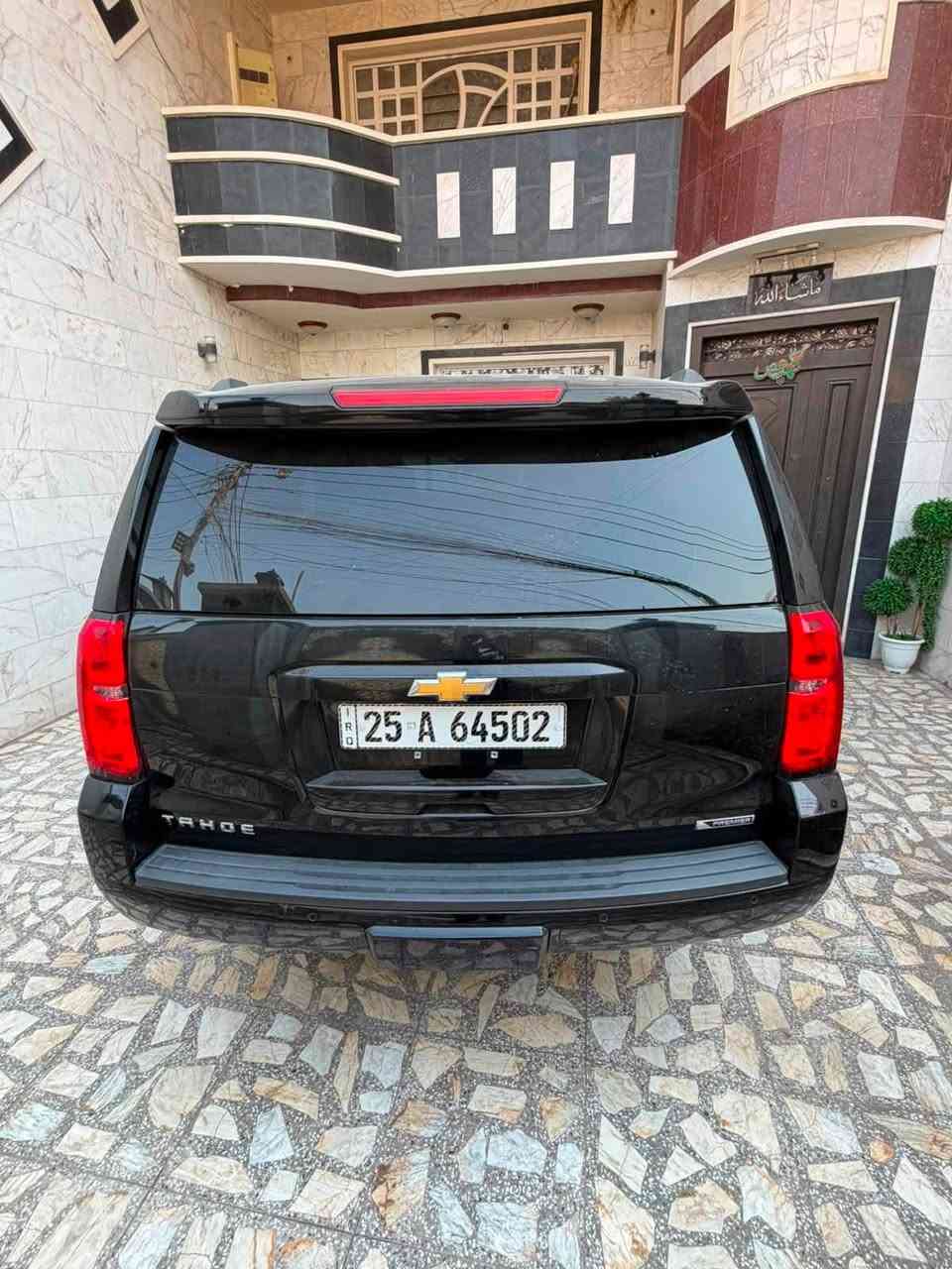 🚘 للبيع | شفروليه تاهو البريمر.   مديل 18  مكفول.   

🔹 موديل: 18 �🔹 الفئة: البريمر فول �🔹 الممشى: 122 ميل �🔹 وارد أمريكي�🔹 �🔹 �🔹 السيارة جاهزة للاستخدام 

المواصفات:�✅ محرك V8 سعة 5.3 لتر�✅ ناقل حركة أوتوماتيك�✅ شاشة لمس مع Apple CarPlay وAndroid Auto�✅ كاميرا خلفية وحساسات�✅ مقاعد جلد كهربائية�✅ تشغيل بالبصمة ودخول ذكي�✅ مثبت سرعة�✅ مكيف أمامي وخلفي�✅ قاصة خزن�✅    دوسات كهربائيه ✅
ويل قياس 22  جديد�✅ تخم تاير جديد  اصلي  

كير  شاده جديد  لوك ✅
+ مكينة  بلادي خير من الله + ✅
حدادية خلفي امامي.شاده جديد  ✅
+ تبريد بوضع الشركة✅
بيه جراد بل قماره.   متواحد لونه 

او بيه البنيد. شك او صبغت البنيد لان فافون. 
سياره مكفوله. كفاله.  
السعر. 345.  رقم كركوك.  مرقمه جديد 
بغداد. الامين الثانيه. اسكينه. 
***********

‭***********‬
 شباب كلشي كاتب.  اتريد اكثر اتصل.
