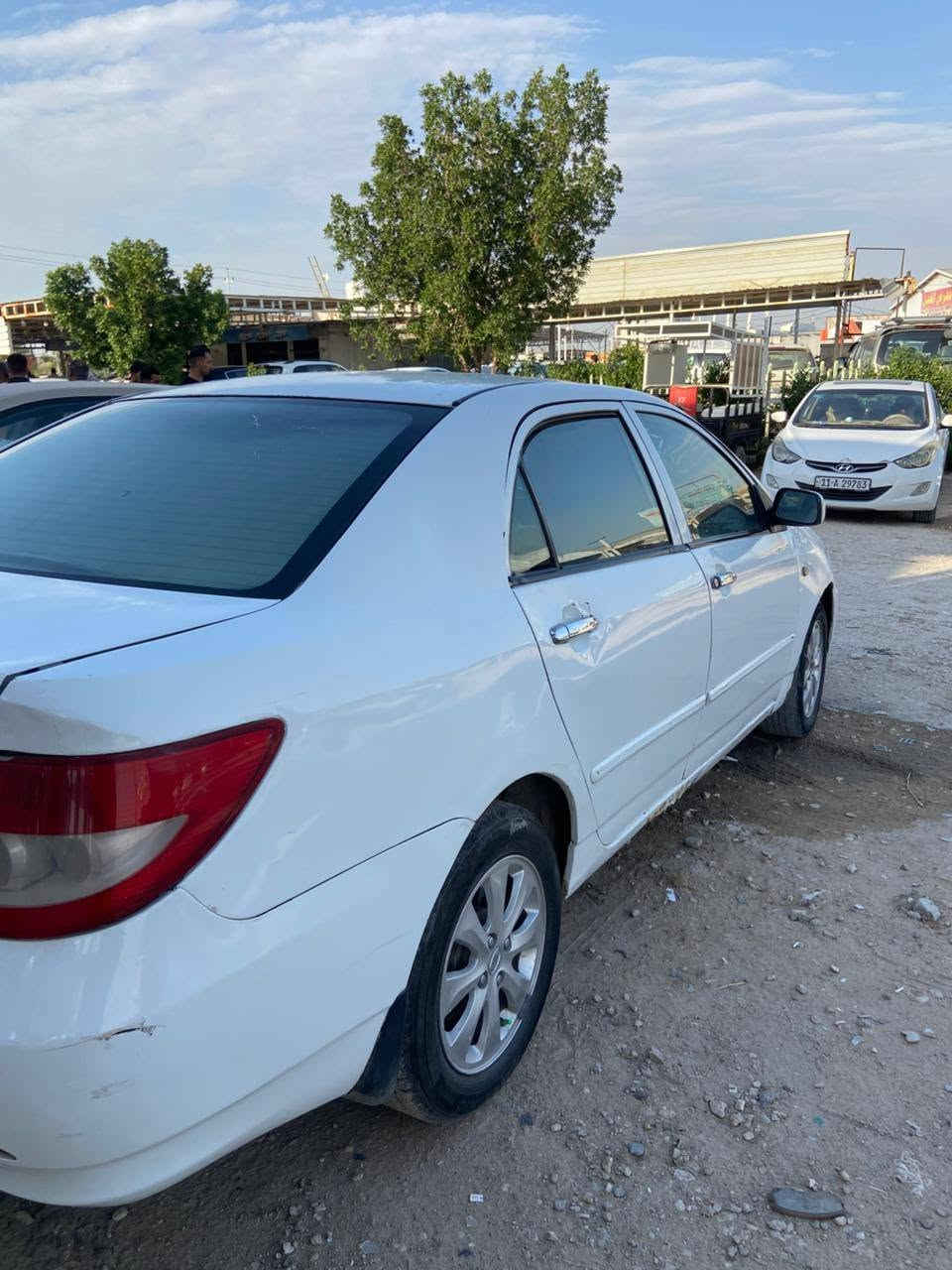 السلام عليكم BYD F3 موديل 2010 رقم انكليزي بأسمنا تحويل مباشر  مكينة  جديدة ستونا شاديها كير عادي السيارة ، التبريد ثلج مصبوغة عام للجمالية غرفتها جلد موضحة بالصور، 39$
*********** مفتوح الرقم وواتساب متوفر
المكان : النجف
