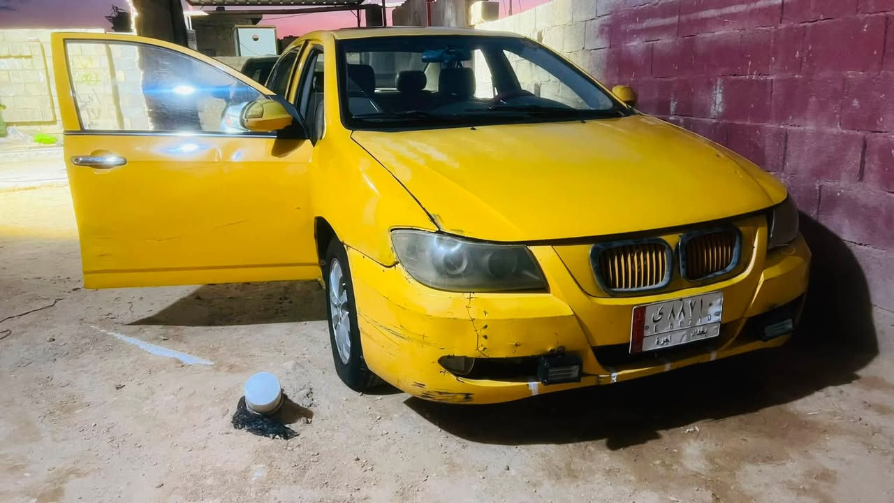 السلام عليكم
سيارة ليفان ٢٠١٣ كير محرك كورلة فول اوتو 
السيارة شغالة بس محرك ينقص كير شرط اوراق موجودة بس ما اندل راعية رقم بغداد ابيع حديدة وانطي الاوراق وياها 
السعر 1,700 مليون و سبعمية الف وبيه مجال للشراي 
للتواصل خاص او اتصل وتدلل ***********
