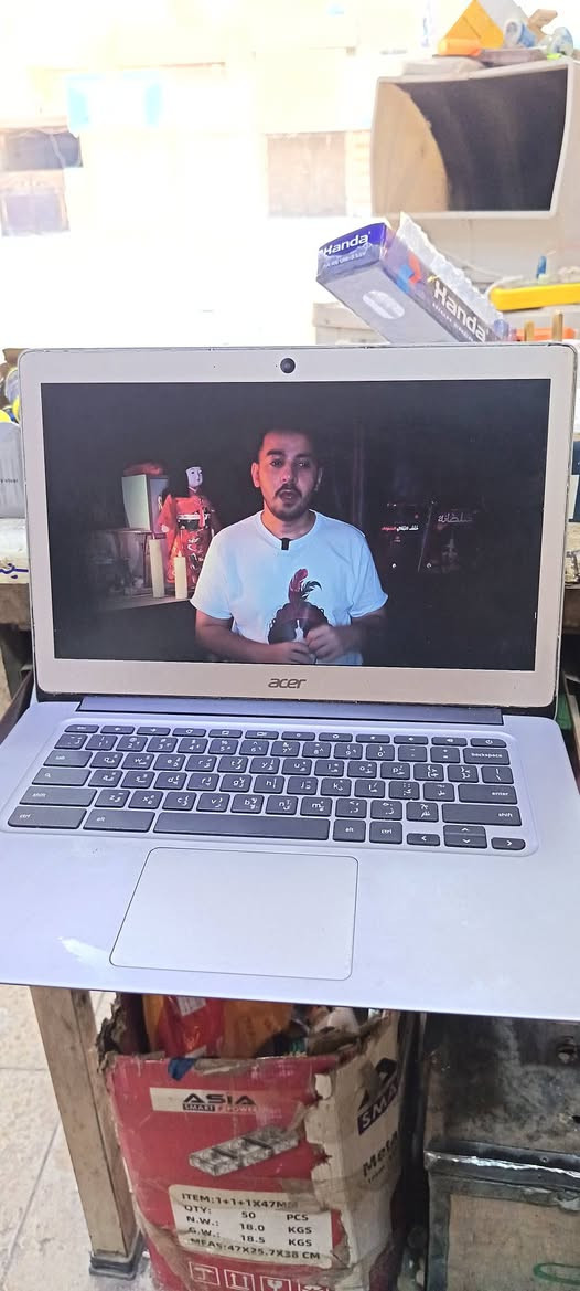 سلام عليكم  لابتوب باله ايسر نضام مبايل يعني يحمل تطبيقا من سوق بلي جاهاز نضيف حيل سعره 65 عنواني بغداد حي الامين ***********
