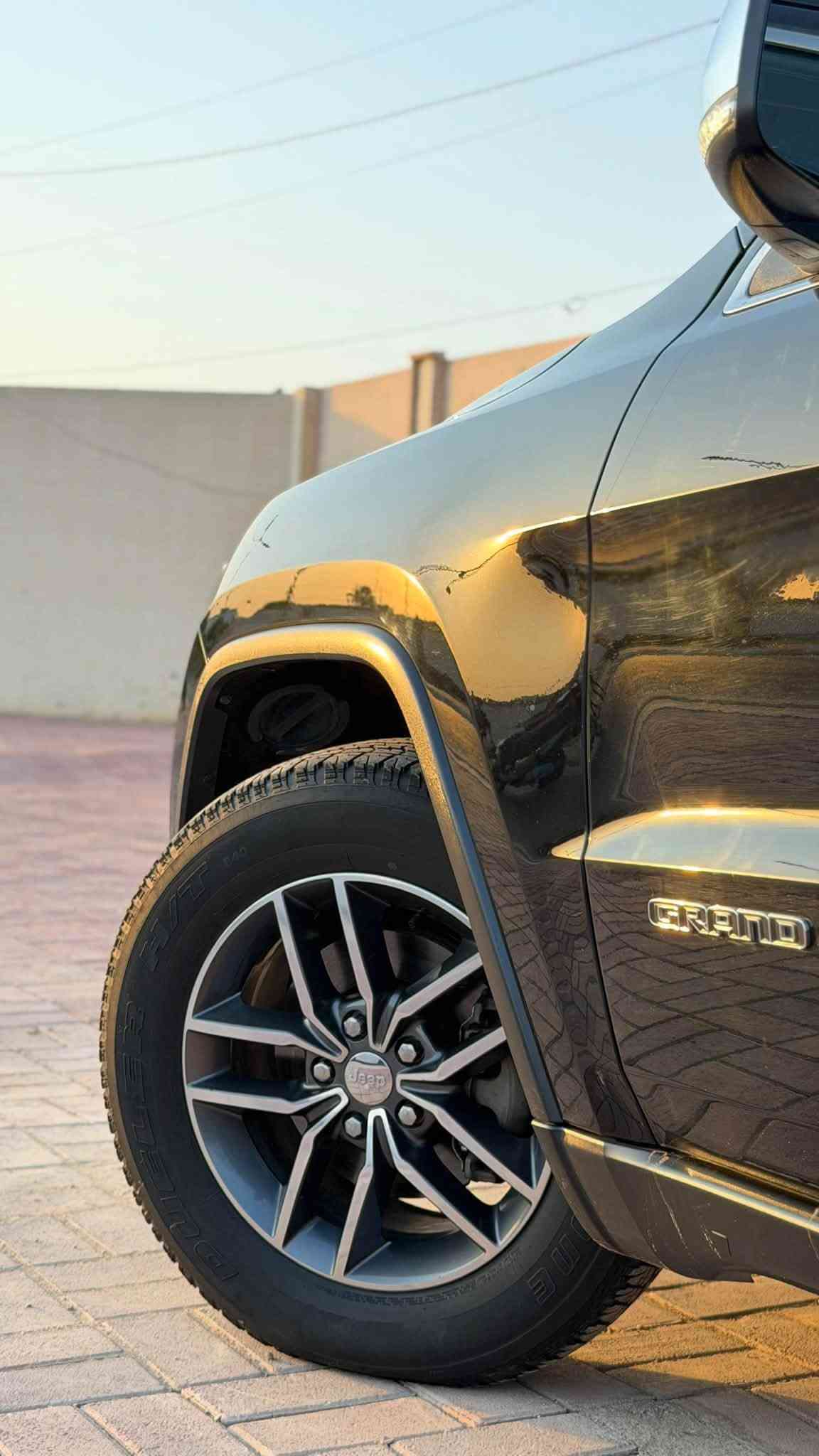 Jeep Limited 2017

كلين تايتل

اربيل، خصوصي

المحرك 3600

6 سلندر

اوتوماتيك

جلد

مواصفات السيارة 

الكاميرا الخلفية

سقف بانورامي

صندوق كهربائي

التحكم على المنحدرات

مستشعر وقوف

تدفئة المقاعد

تبريد المقاعد

فتحة السقف

بصمة

حساس المطر

شاشة

نظام المفتاح الذكي

التحكم التلقائي في درجة الحرارة

نظام بدء التشغيل

نظام فرملة الطوارئ

8 وسادة هوائية

مانع الانزلاق

تدفئة مقود القيادة

إنارة محيطية

مقاعد تدليك

التشغيل عن بعد

التحكم الإلكتروني في الثبات

مثبت السرعة التكيفي

صندوق بدون استخدام اليدين

زر التشغيل

الضوء العالي التلقائي

حساسات ضغط الإطارات

نظام تنبيه السائق

مكان السيارة الانبار / الرمادي

السعر 200  

للتواصل ***********

غير متواجد على الفيسبوك
