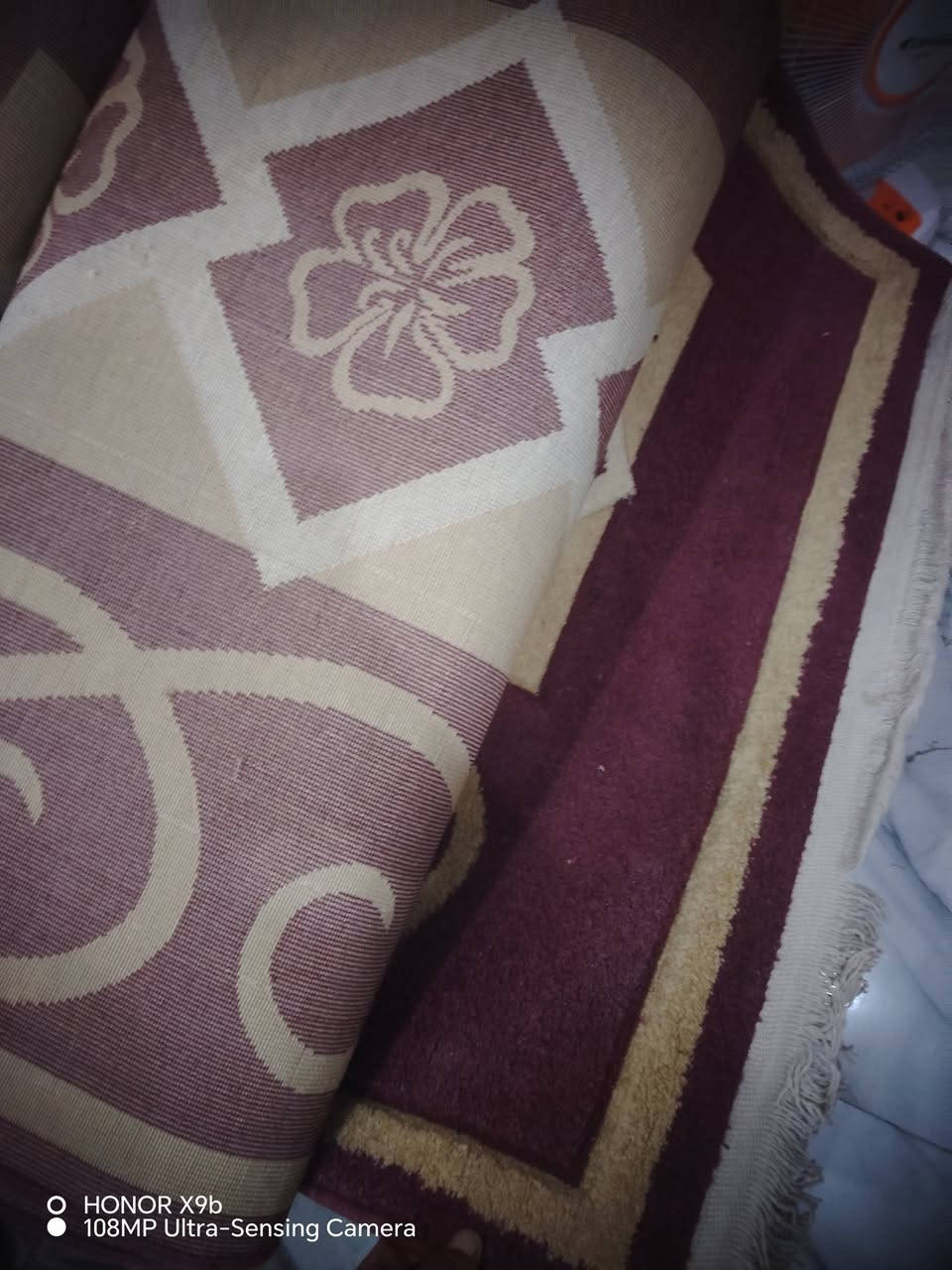 السلام عليكم غراض مستخدمة للبيع اسعار مناسبة للاستفسار *********** الصوب الثاني قرب بيت ابو مجاهد 
شاشة 50 عطلانه 
غسالات شغالات 
ميز مراية نضيف 
كومديات 
تخم صاج 
ديوان 18 نفر مستخدم 
جرابي نفر خشب 
كاروك طفل
ثلاجة شغاله ع شرط 
مدات عدد 2 وبعد هواي غراض عندي تصفيه مراوح شحن جديد ومكانس كهربائيه جديد كلشي متوفر بأسعاو مناسبه بوفيات من المتر ونص لحد 3 متر تخامه ملكي ورئاسي
