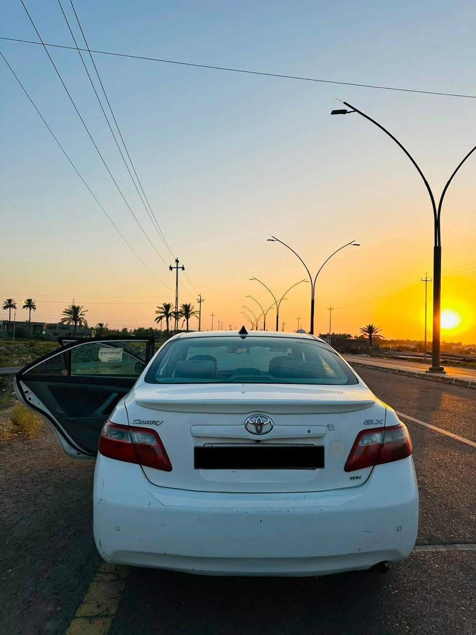 كامري 2007 خليجي GLX فول مواصفات ما عدا الفتحه رقم بغداد بأسمي السيارة  صلاحية السنوية ل2031 بدون أي ضرر مكفولة. السيارة نضيفة جدآ گير محرك تبريد ثلج
السعر 105 مكاني الرمادي
***********
