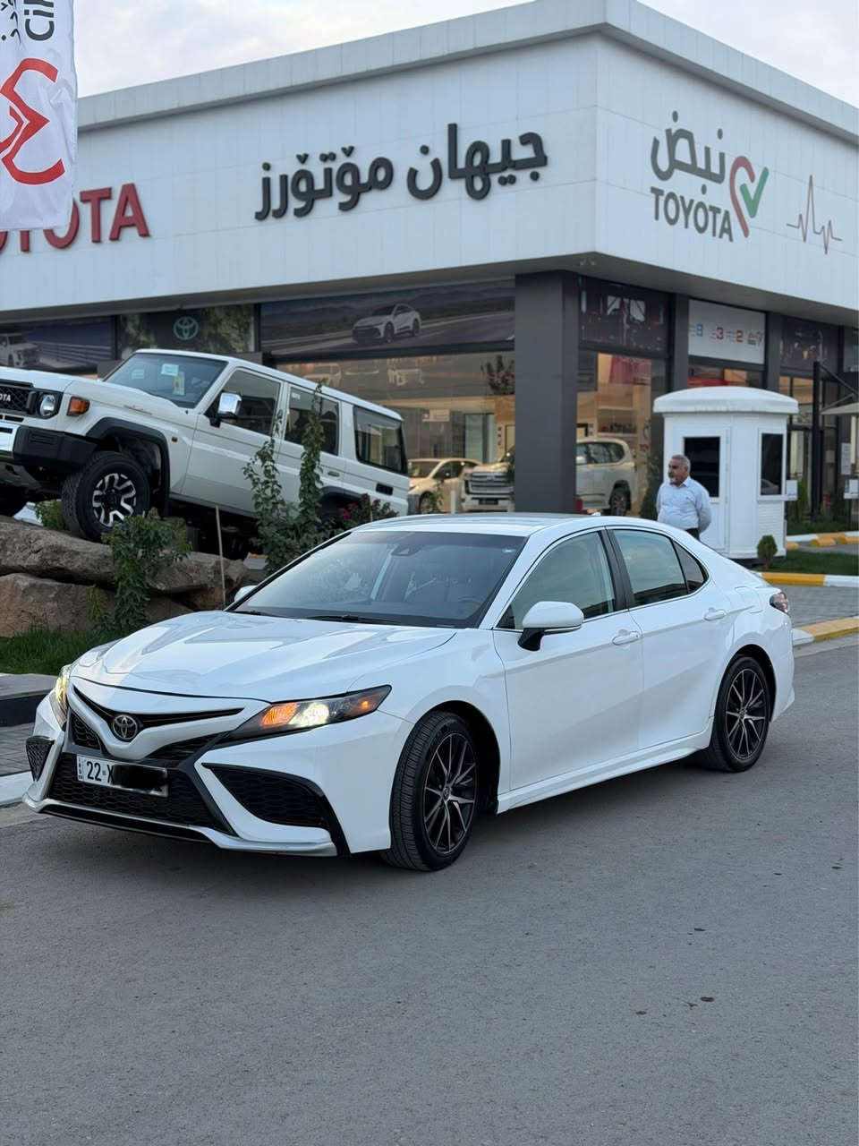 كامري SE • ٢٠٢٤ • ٦٦٠٠٠ ميل