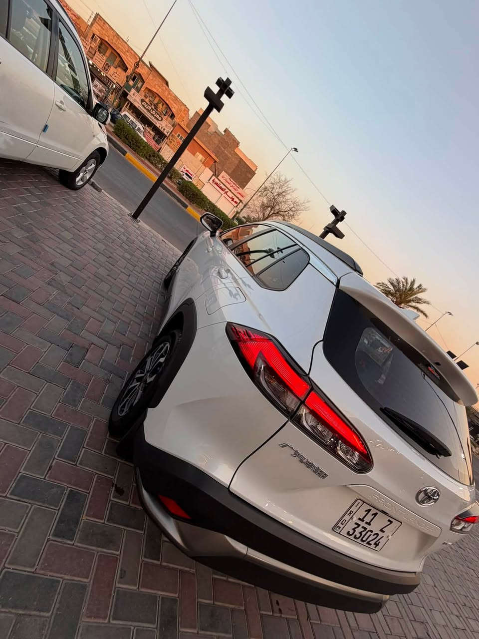 فروت لاندر اس فول الفول
كشافات جنطه كهرباء حمالات
كفاله  جديده جدآ
فقط ملاحضه زغيره بيها
السياره مغلفه بالرايز بالكامل

***********
سعر 27500
