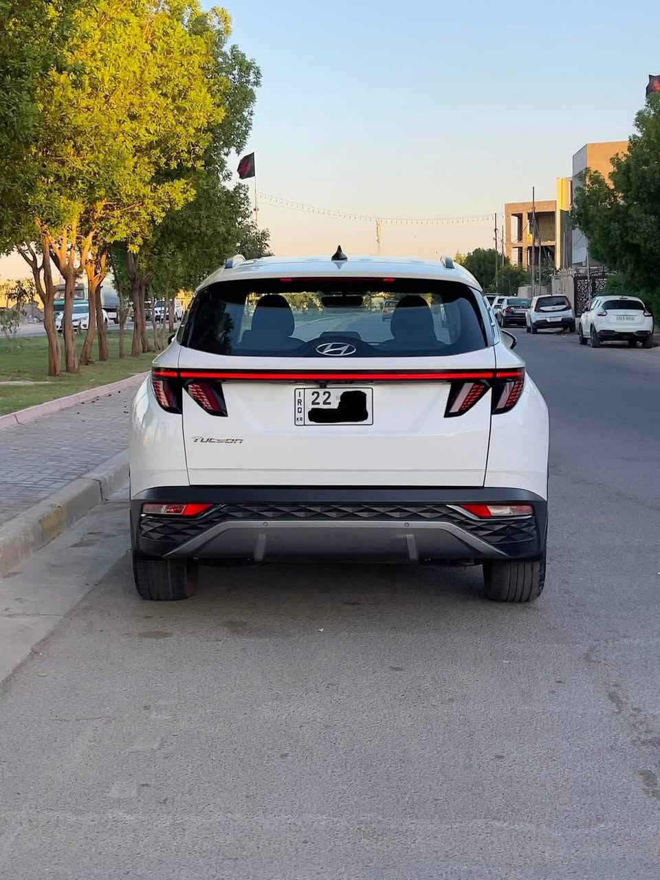 السلام عليكم  شباب مكلف بلنشر تعجبك سياره اتصل ع رقم 
هونداي توسان موديل 2020 خليجي شكل 2021 صبغ فقط البنيد وبيه بارد بين البابين شبر
***********
بسمي هزه وسنويه ورقم جديد مواصفات السياره فول عده البانوراما 

بصمه 

محرك 2000 دوش 
مفتوح مبدل رواجز 

كشنين كهربائي 

فول تحكم ستيرن 

شاشه كامره خلفيه 

شاشه ابل كار بلي 

هاند بريك دكمه 

لد امي لد خلفي

حساسات أمامية وخلفية 

لايت زنون بلادي

بردات خلفيه

شاحنه واير ليس 

السياره قطعتين تبريد 

داخل بيجي 

اشيار بلمري شفط 

خمسه ويل كب 18 كروم

ايبي اس ابريك

ايرباكات 

السياره جديده جدا  مكان السيارة بغداد السيديه
السعر 162 بغداد, العراق
