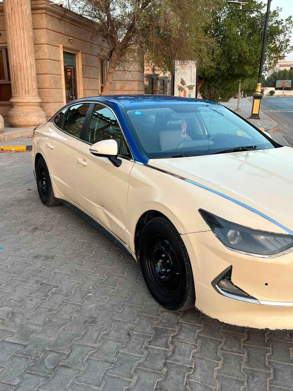 سلام عليكم سياره سوناتا مديل 2022 تكسي دبي للبيع سياره كفاله بيهه طخات خفيفه رقم بصره حره السعر 115 وبيهه مجال قليل الستفسار و تواصل ***********
