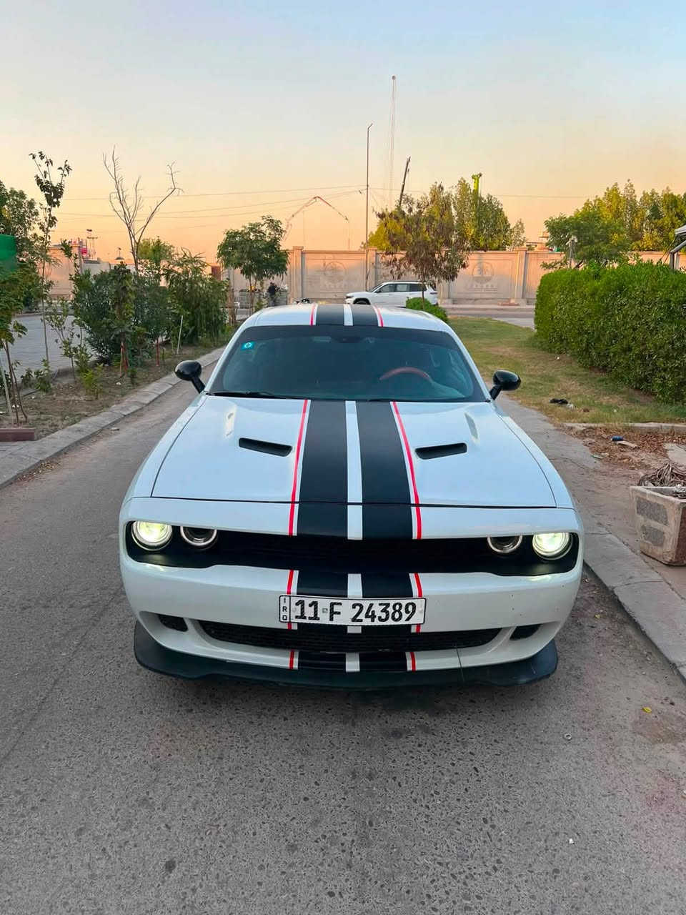 سلام عليكم جالنجر موديل 19 بيها جاملغ وبنيد وبيها قطعتين كلير من امريكه محرك سته سلندر  كفاله مكاني بغداد للستفسار ***********السعر 127 $
