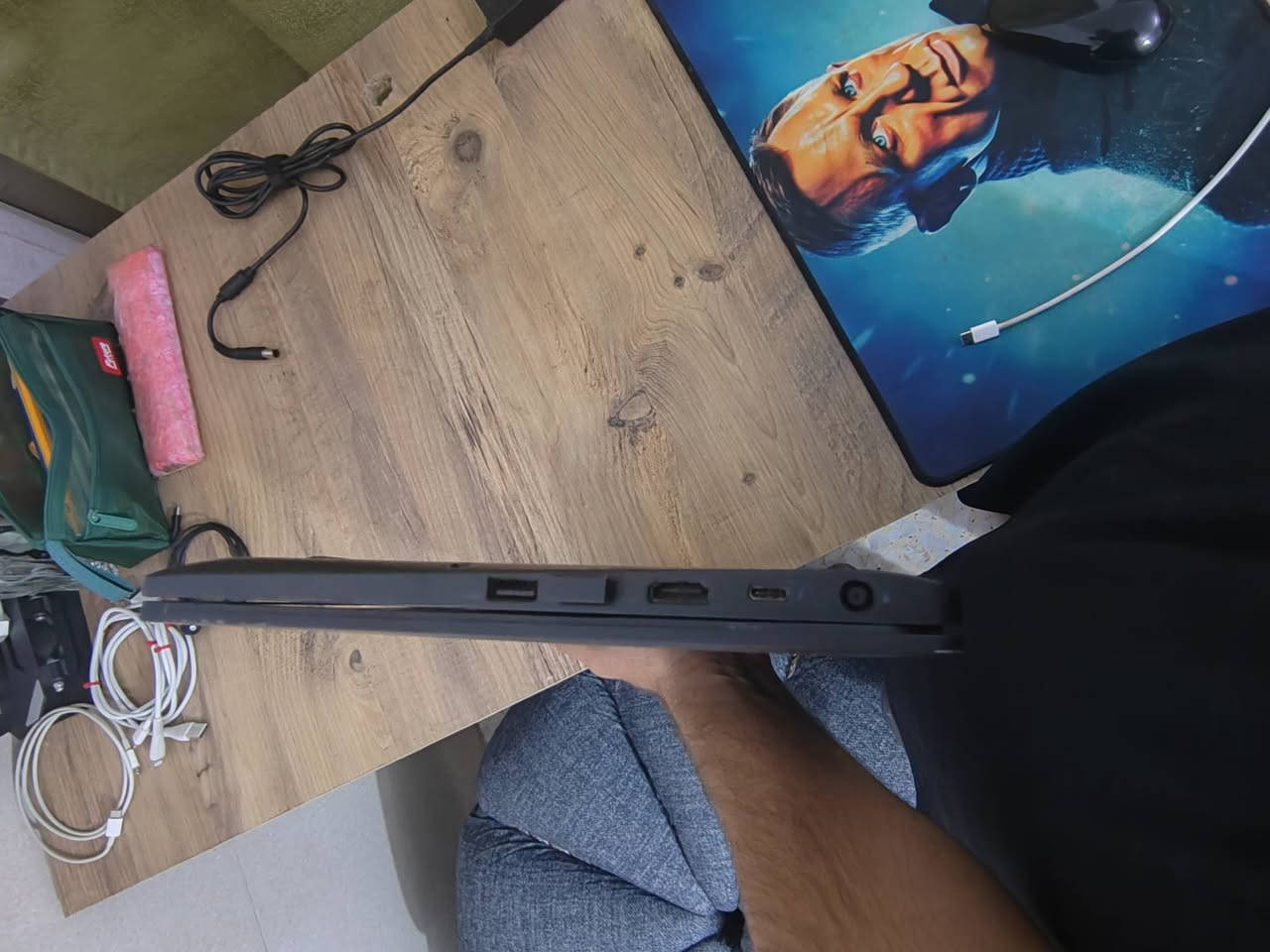 السلام عليكم
DELL    
لابتوب  سلم
كل المنافذ بي 
كور i7
512ssd
ram 8
شاشه لمس.             2k
ملحقات كامل
لابتوب مصمم لشغل 

اعله سعر ابيع
