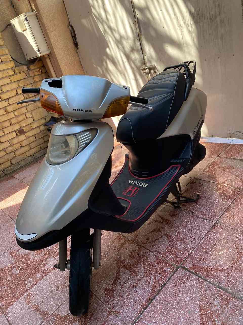 سلام عليكم
سبيسي ياباني للييع

🚨مكينة مفتوحة 

🚨لا تنقص ولا تبخر

تايريات جديدات ☑️ 

سلف جديد ☑️ 

كابرتير جديدة ☑️ 

باتري جديد ☑️ 

✅لايت اشاير كلة شغال

دراجه ناعمة خير من الله

عوزها ترتيبات بسيطة

السعر 🚺: 075.  وبيها مجال بسيط
العنوان كوت

للاستفسار اكثر اتصل

***********
