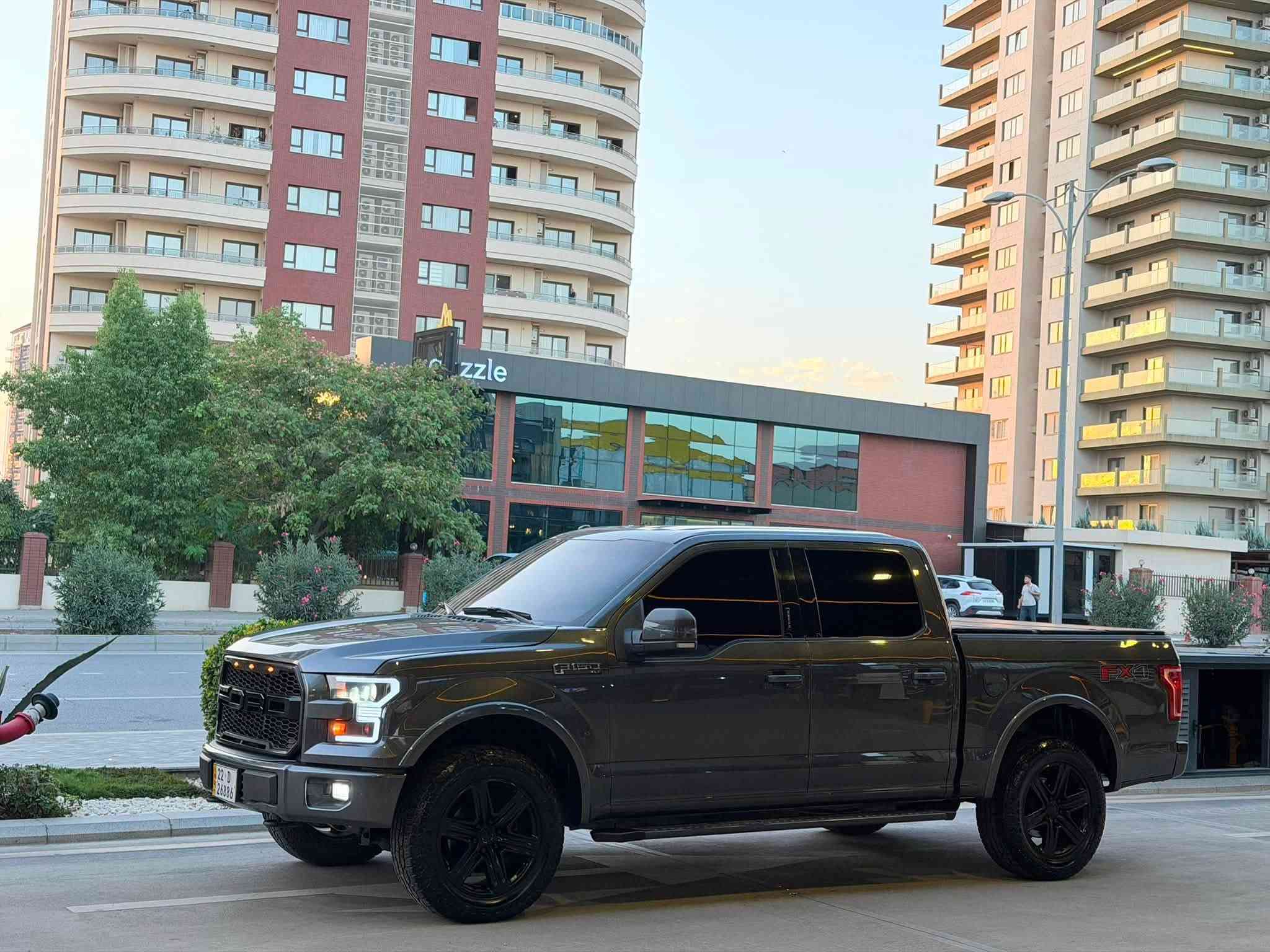 F150 XLT • V8 5.0 • دفع رباعي