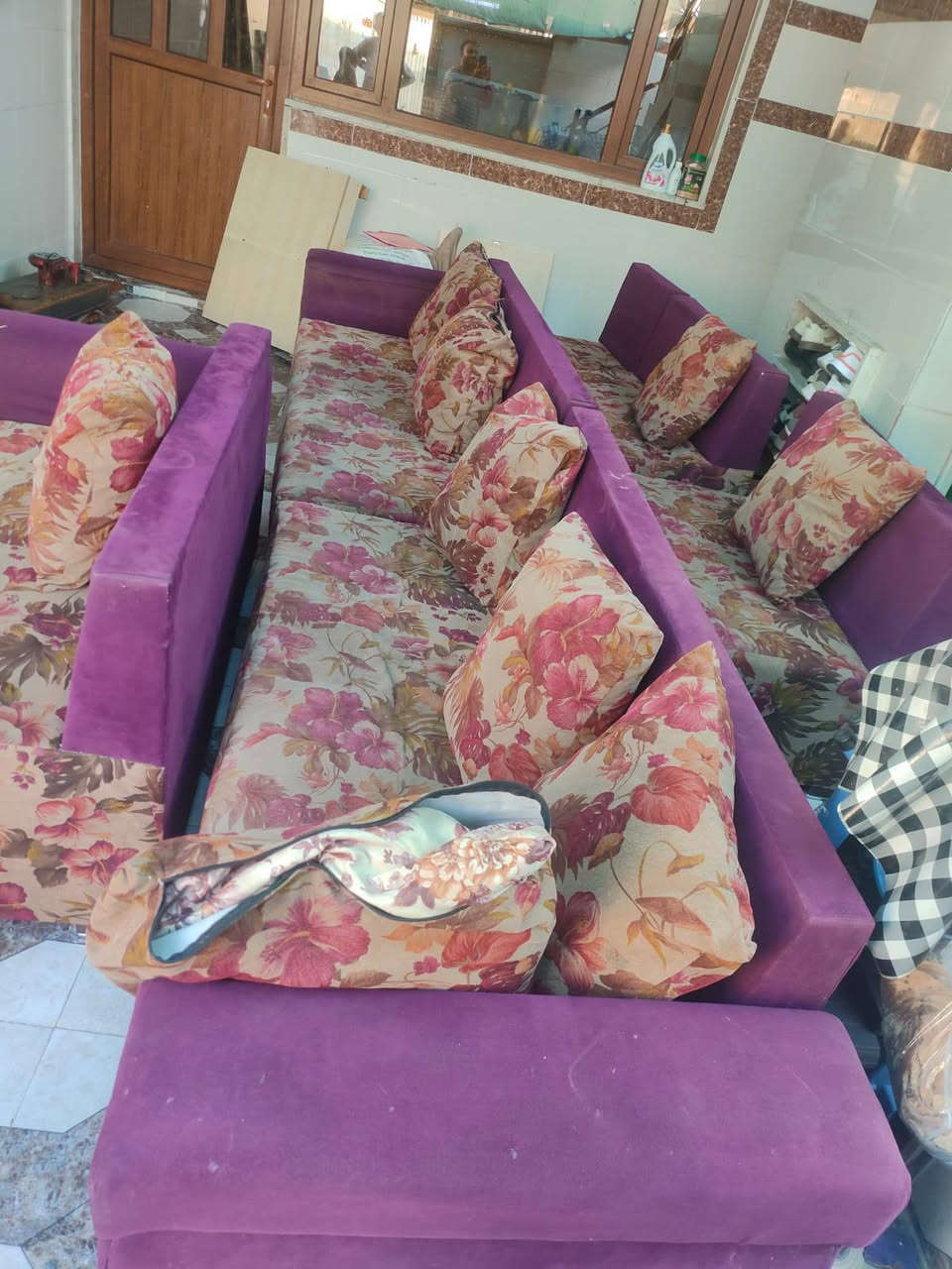 ١٠٠ الف ويا توصيل ١٤ نفر
***********
