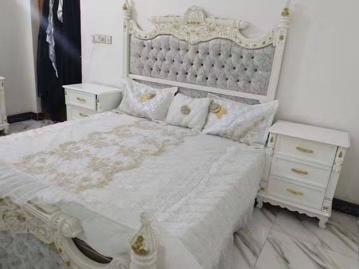 غرفة للبيع • صاج عراقي • واتساب