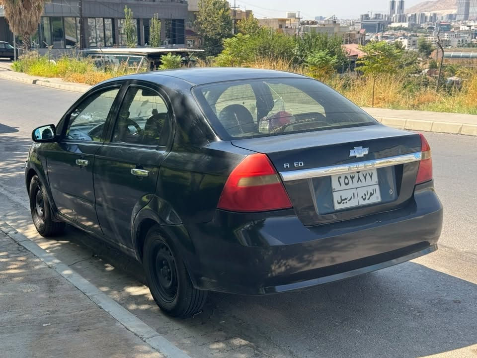 للبيع 
اڤيو موديل ٢٠٠٧ 
محرك والكير بشرط 
تايرات طخم جديد 
حدادية جاهزة 
صدر امامي جديد 
بيها صبغ حزام للجمالية مال تقحيل 
السيارة مكانها بدهوك واحيانا بالموصل 
شرط التحويل 
السعر ٥٦ ورقه ومجال بسيط 
واذا اكو احد يراوس اراوس هم
الي يريد يستفسر اكثر يتصل على هذي الارقم وبيهم واتساب هم :-
*********** 
***********
