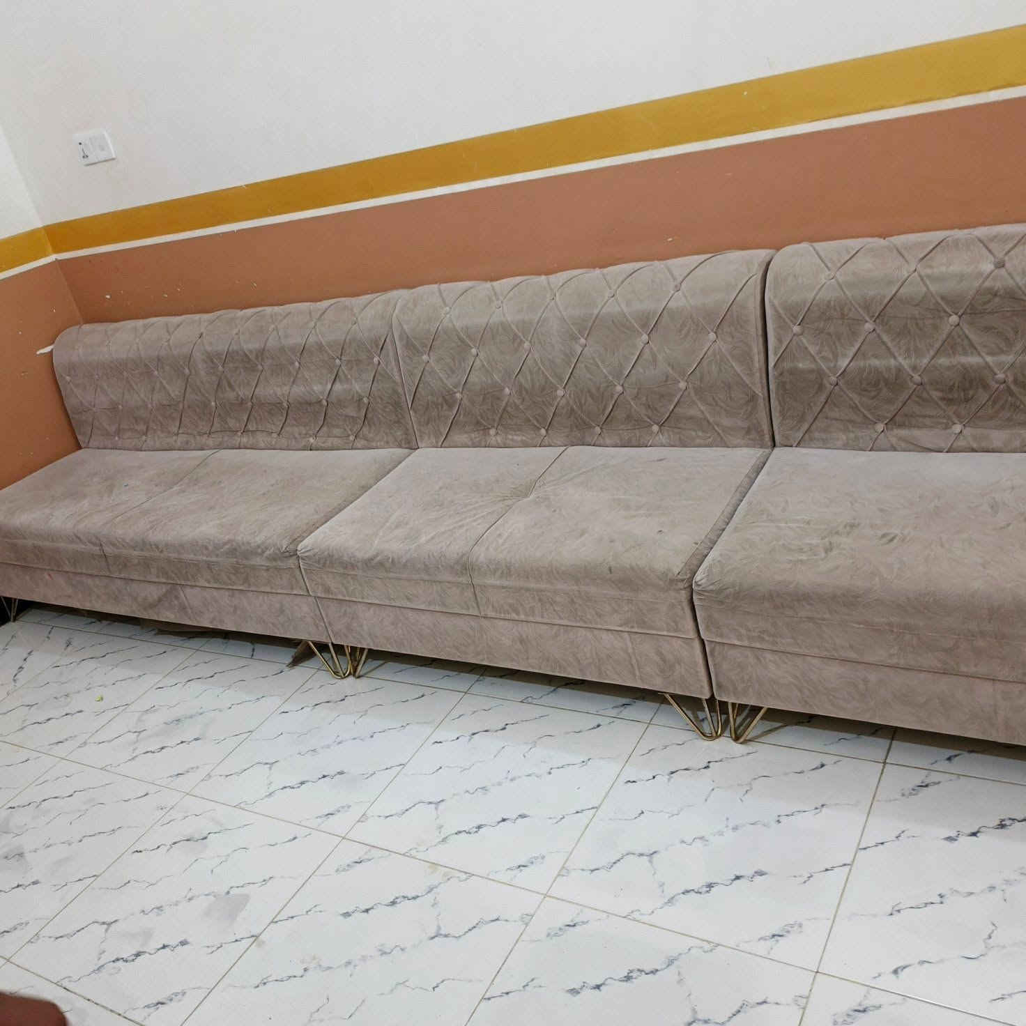 السلام عليكم
غراض للبيع
تخم خمس قطع
كنتور ست بيبان
سينك مرمر
الاستفسار... ***********
