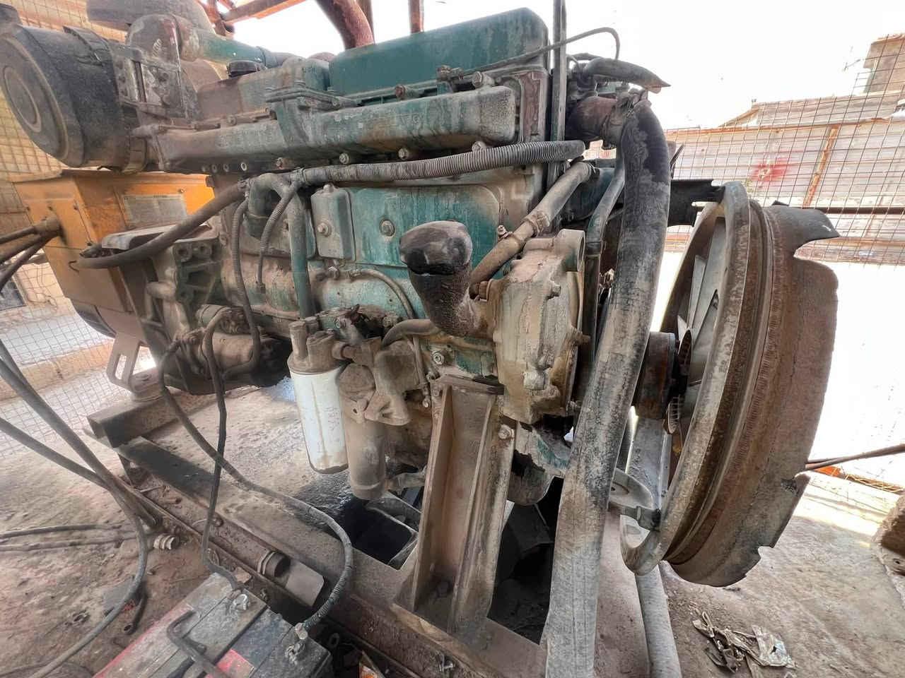 مولد بنته فالفو6سلندر 7 ن
شلال محرك مكفول 
راس توليد 120كي في جديد 
مكان بغداد بسمايه ***********

