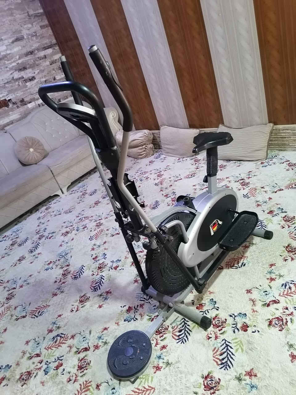 للبيع باسكيل الرياضي شرت شغل
كركوك داخل سوق بنجاعلي
سعر ٧٥. الف دينار
***********
