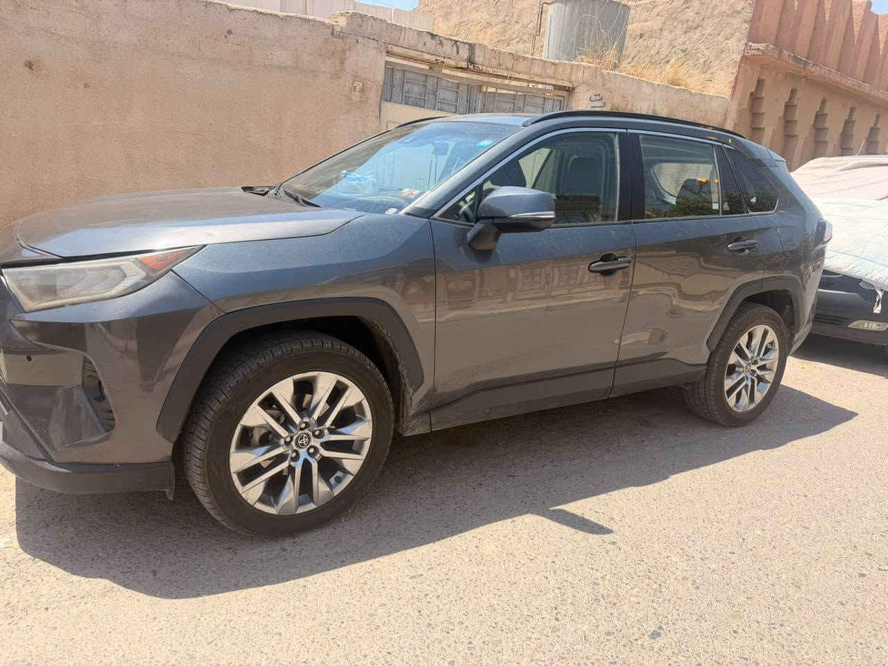 راف4 2020  فول مواصفات مراوس حسب القناعه كامري كورلا سورنتو توسان حديث
السعر 185 وبي مجال الضرر 
جاملق وبنيد بدون دواخل الضرر بالصوره مكاني كركوك الحويجه *********** واتساب ايضاً

نص مكتوب في الصور:
- 1 / 10 2020 Toyota ... bid.cars