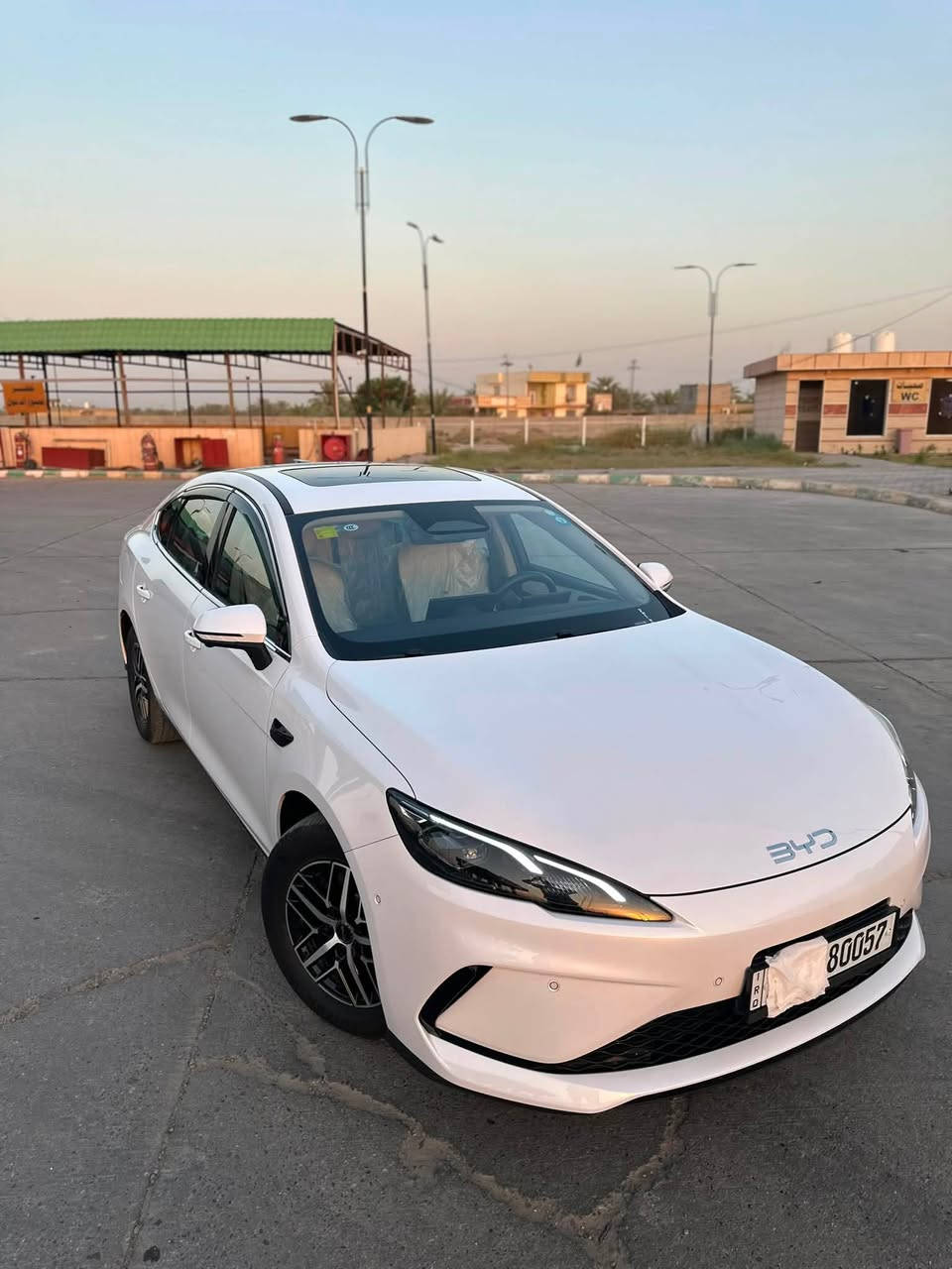 BYD Seal 05 فول مواصفات
السعر ١٥٥ بيها مجال قليل ركز هاي فئة فلاك شيب مو العادية
بيها بارد بالجنطة خسفة موضحة بآخر صورة ورجعت عالبارد باقي شرط الفحص 
العنوان بابل الكفل
المواصفات :
كاميرات ورادار ١٣ 
ركن وقيادة ذاتية 
تشغيل عن بعد 
مري شفط 
شاشة كبيرة
حساسات امامي خلفي
فتحة قمارة
دخول ذكي 
بطارية ٥٥ كيلو 
إشارات بالمري 
بنزين عن تجربة مشيت ١٢٥٠ كيلو بالتفويلة 
ويل كروم 
شاشة كيبورد عربي ومنصب اغلب التطبيقات ومحدثه 
لايت ليد ابيض 
بعد بيها هواي شغلات يصعب ذكرها 
للاستفسار *********** أنور القريشي
