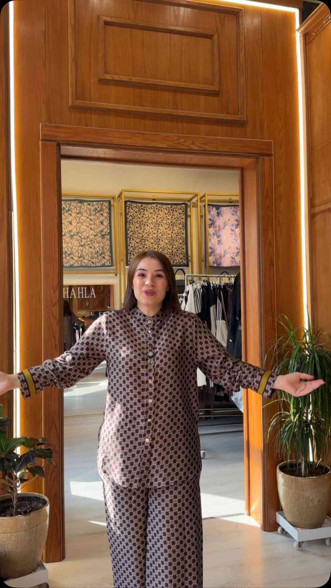 ملابس • للبيع