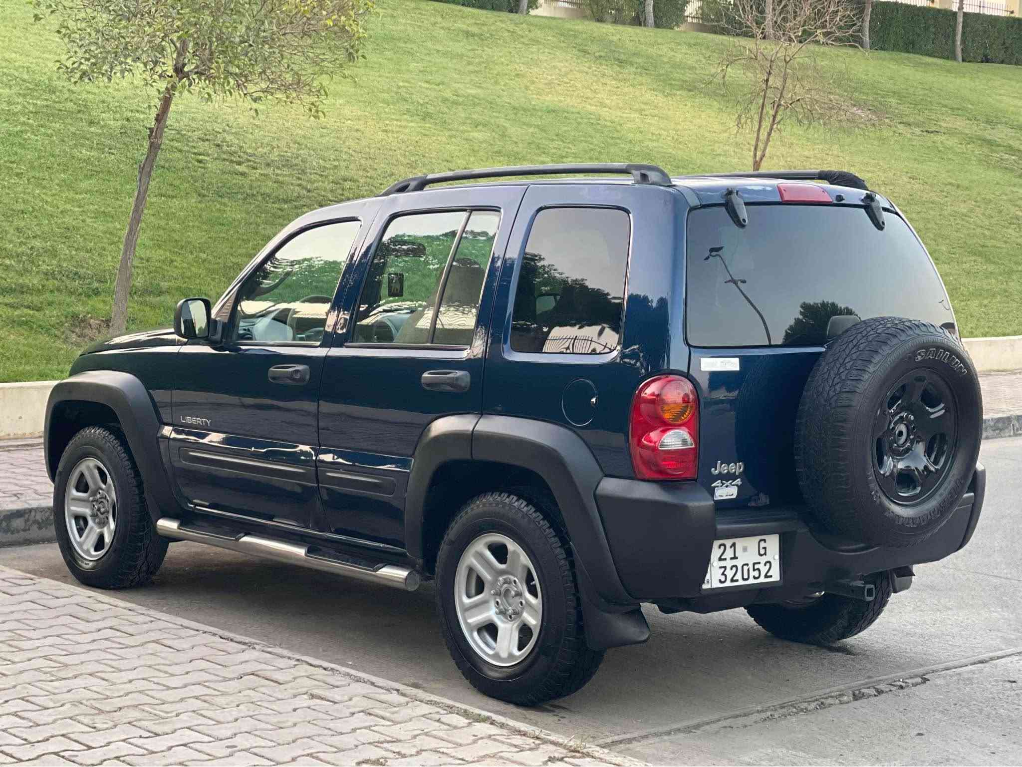 Jeep Liberty 2004

سعری ٦٩ گەڵاو معامەلە 
مواسەفات 
دەبڵ ئەکسل 
ناو زەرد
جام کارەبا
تەحدید سورعە
شاشە ئایپاد
٤ تایەی لۆکی جەبەلی لەژێرایە 
٢٤٠ هەزار ڕۆی شتوەیە 

٣پارچەی بۆیاخە بێ ناوگرتن 

گێڕوو مەکینە وئەکسل بەشەرت

سەیارەکە لە سلێمانیە 

ژمارەی موبایل *********** السليمانية, العراق

