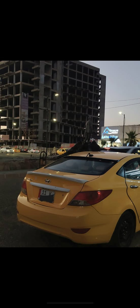 🌹 سڵاو علیکم هاوڕێیان

🚘 Hyundai Accent 2013 – کانەدی

سەیارەکە زۆر خاوێن و تەمیزە و چاودێریی باشی بۆ کراوە.
✨ تەفایی و ڕووکاری جوانی هەیە و لە دەرەوە هیچ گەشتی نەکردووە.

📄 سەیارەکە بە ناوی خۆمانە
🔢 ژمارەکە بەغدادە
⛽ بەنزین و زۆر ئابوورییە، خەرجی بەنزینی کەمە.
💰 خەرجی بەنزین لە ٢٠٠ دینار کەمترە.
🛞 ٤ تایەکی ناوەندی لەسەر سەیارەکەیە.
📋 دفتەری بەنزینی هەیە.

⭐ سەیارەکە بەڕاستی زۆر خاوێنە و نرخەکەشی لە زۆربەی بازاڕ کەمترە.

💵 نرخ: ٩٢ وەڕەق
📍 شوێن: کەرکووک

📞 بۆ زانیاری زیاتر و بینینی سەیارەکە:
***********
*********** كركوك, العراق
