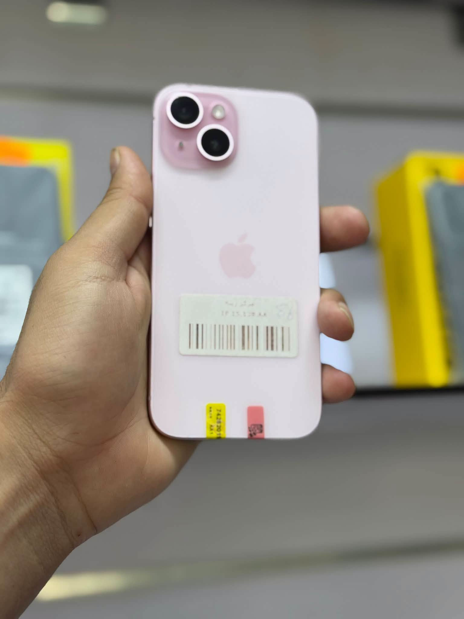 �✨ فرصة مميزة لعشّاق الآيفون الأنيق من مكتب روتانا ✨🔥
📱 iPhone 15 العادي
🌸 اللون الوردي المميز — أناقة وجمال يخطف النظر
💾 الذاكرة: 128GB
🔋 البطارية: 86%
✨ الجهاز جداً نظيف وحالته ممتازة

جهاز أنيق، أداء قوي، كاميرات رائعة، ولون مميز يمنحك إطلالة مختلفة 👌🔥
فرصة ممتازة للحصول على iPhone 15 بحالة نظيفة جداً ومواصفات مرتبة.

📞 للاستفسار والحجز:
***********

🏢 أو تنورونا في مكتب روتانا، وكل الهلا بيكم 🌹

📍 موقعنا:
شارع الخليج قرب المحكمة، مجاور مطعم أولاد سلمان

🔥 لا تتردد… الأجهزة النظيفة والمميزة ما تبقى هواي!
✨ احجز جهازك من مكتب روتانا قبل لا تروح عليك الفرصة 📱�
