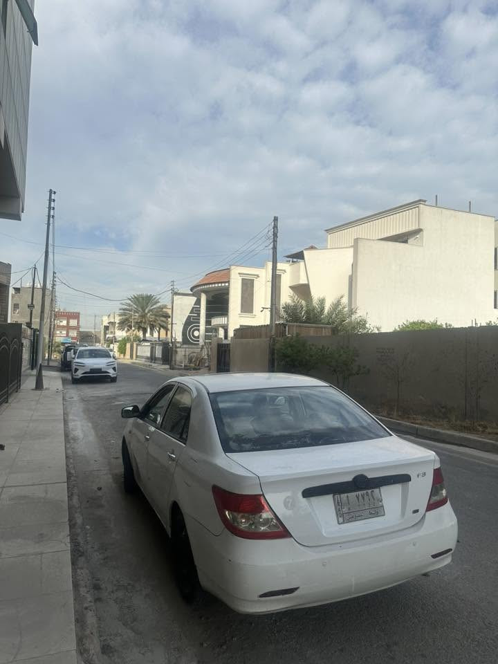 بيوايدي f3  موديل ١١ 
كير عادي 
***********
