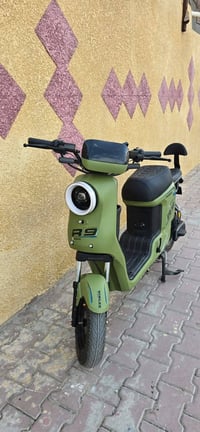 R9 • مكفولة • بيها مجال