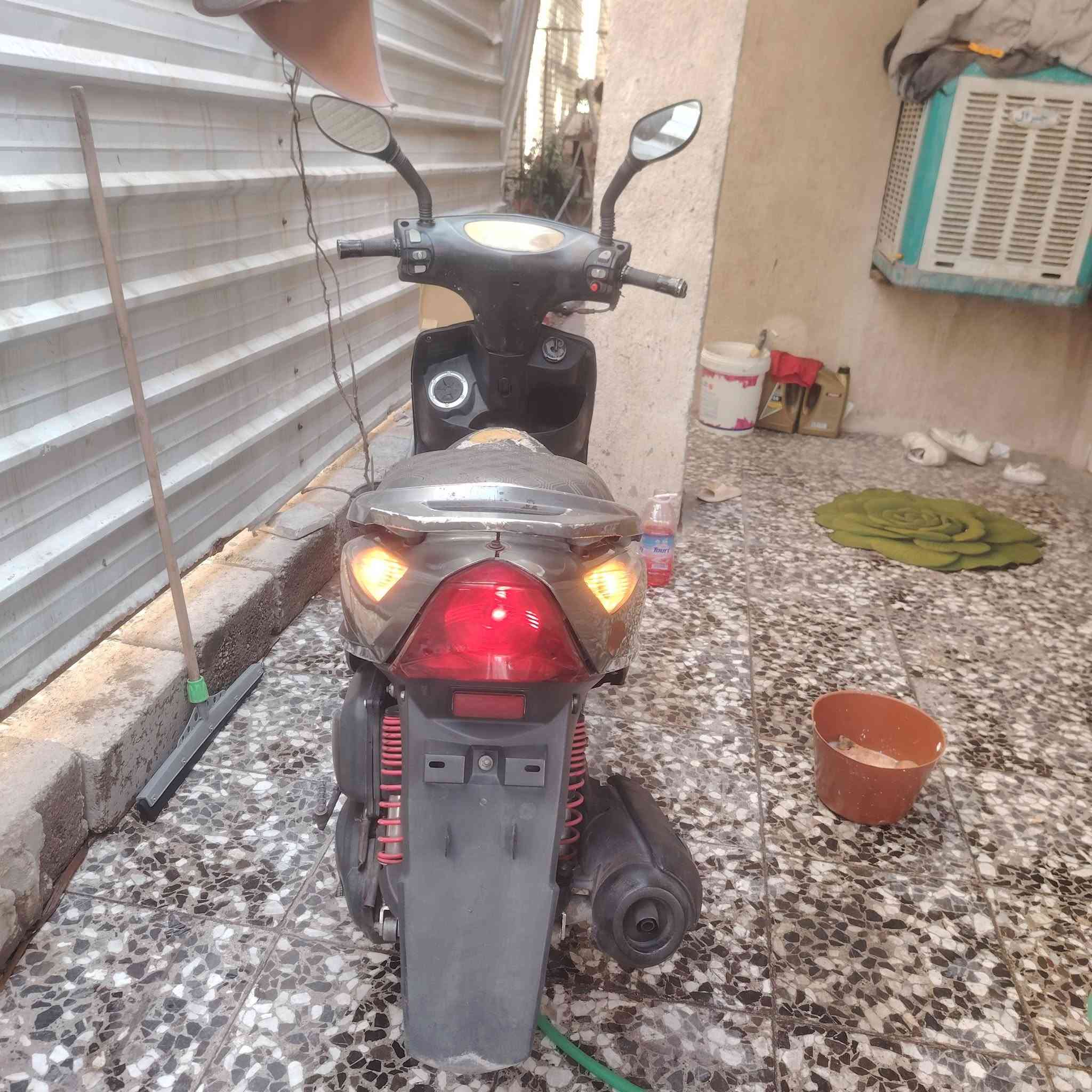 السلام عليكم
للبيع دراجه ثعلب 140 كابريتر

دراجه ابلاديه

كفر كله اصلي

كابريتر اصلي

ضفيره مملعوب بيها

كلها على الابلاد

دراجه نكره سلف شلعه ومعدل فول صاروخ

كل كهربائيات شغاله

دراجه اي نقص مابيها

🔴  بيها خشونه بل مكينه 

امانه الله ممئثره على المكينه

لادخانه ولاتنقيص

مكان الدراجه بغداد الحريه

***********

300 قفللل
