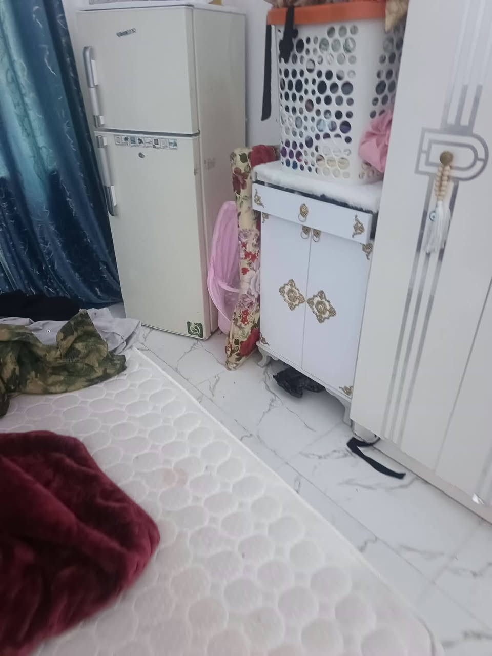 غراض للبيع للاستفسار اتصال على هاذ الرقم ***********
