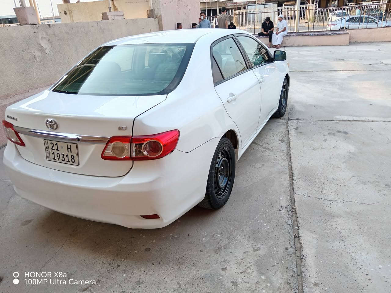 كورلا 12امريكي
بيها حافه الباب الخلفي تعديل قليل وتكحيل فقط

سياره جديده وجاهزه 

سنوية 2030بسمي

مكان السيارة بيجي معرض الشام

السعر 122بيها مجال حك الجيه

***********
