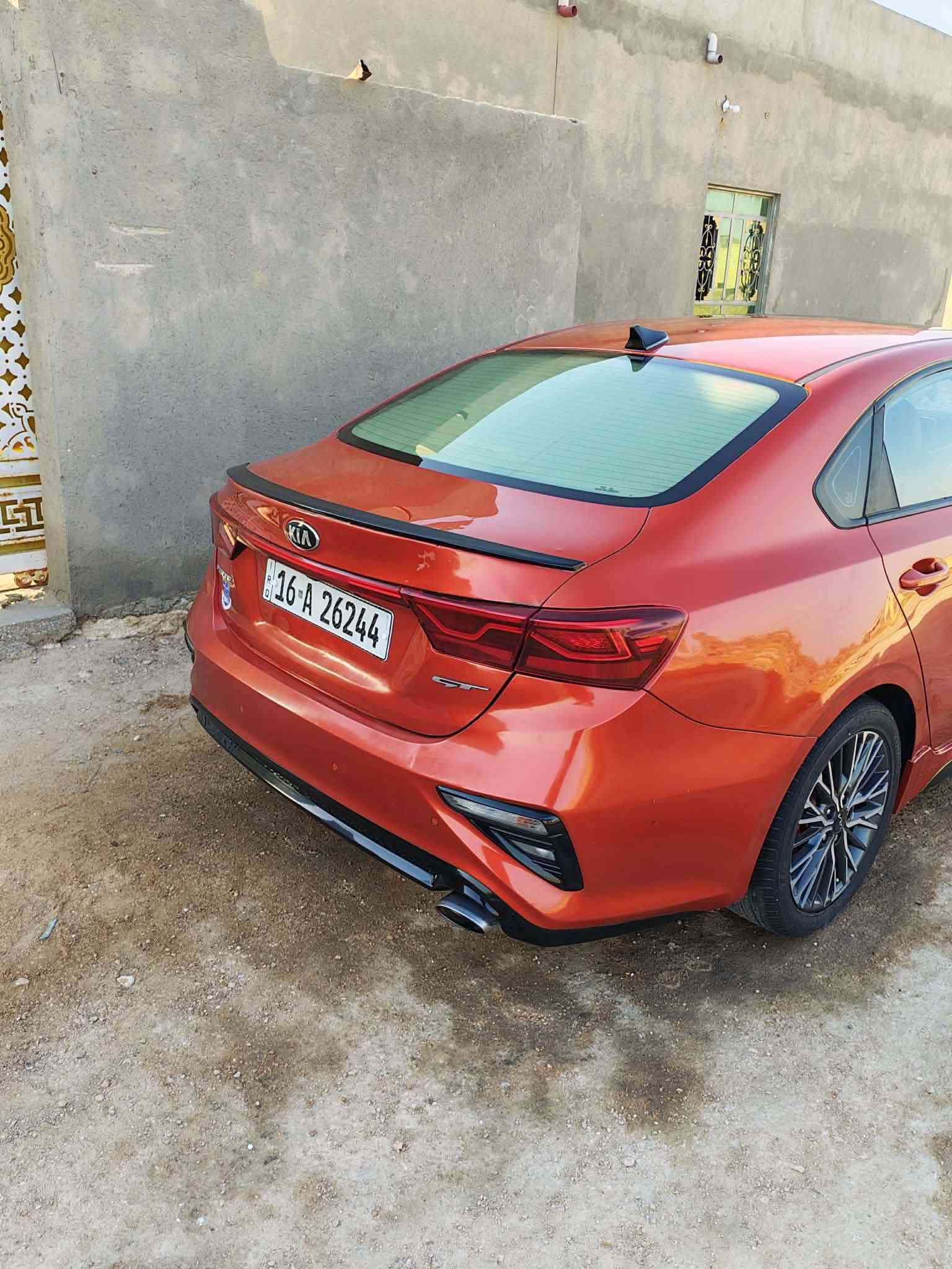 سلام عليكم فورتي وارد امريكي2020 GT سياره فول مواصفات فتحه بصمه رادار جانبي تحديد مكينه 1600 تيربو كير محور ATمسار تبريد ثلج ماشيه 60 الف سياره بيها جاملغ خلفي نفسه راجع بارد وحافه الصندوك ماشر عليها سياره رقم قادسيه باسمي تحويل مباشر للبيع او مراوس بتكسي حسب القناعه سعر 115 بيها مجال للاستفسار ***********
