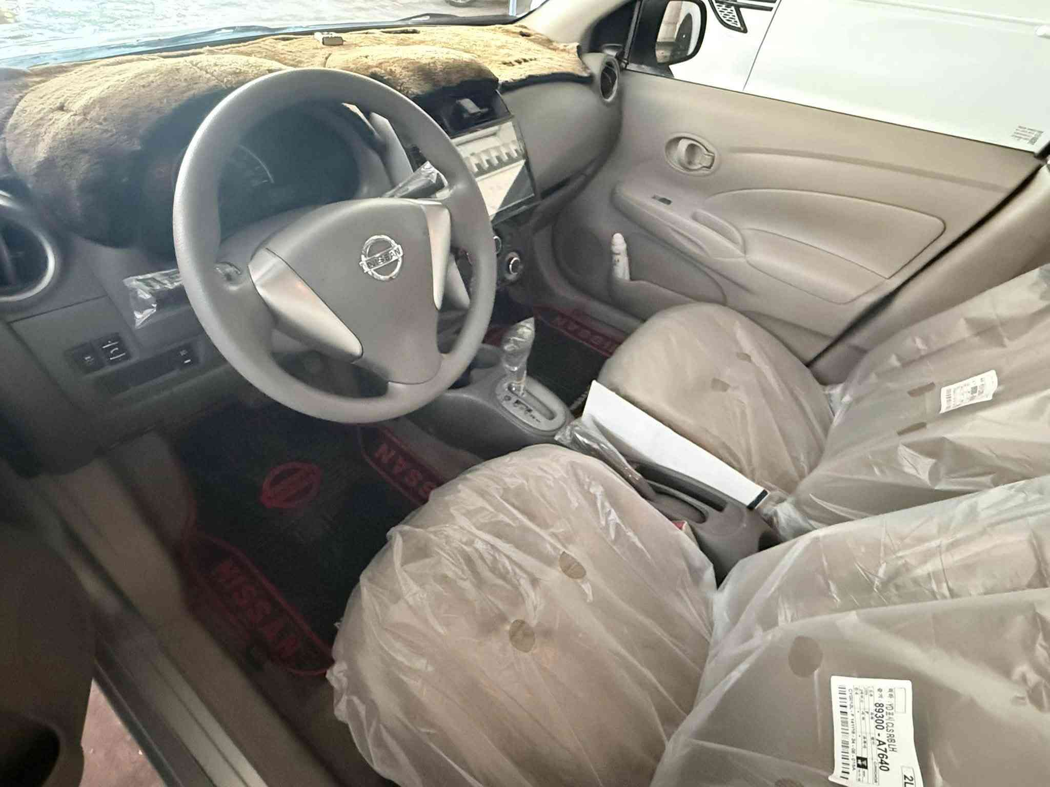 السلام عليكم
نيسان سني هندي موديل 2019
السونار باالصور
تريد وكالة تريد تحويل 
السعر 90وبيه مجال شراي تصل ويدلل مكاني بغداد البياع 
***********
