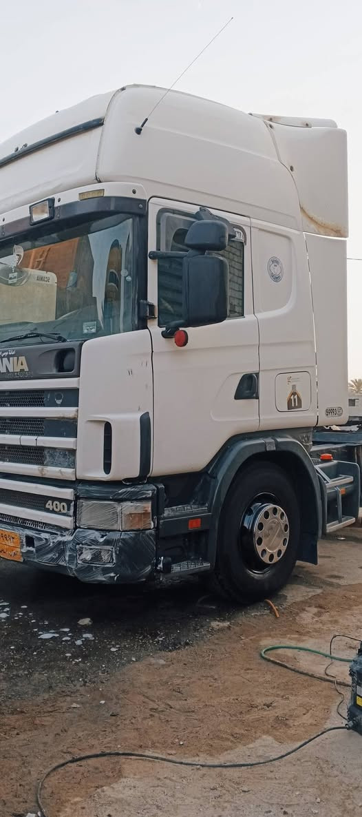 السلام عليكم سكانيا بوما بم ونوزل مديل 2000 رقم سليمانيه سنويه نافذه من سنه 2016 مربوطه فلات 3 دنكير مكانها الكوفه شارع المطار سعرها 100 وبيها مجال مكلف بل نشر غير متواجد ع الفيس رقم صاحب السياره *********** سيد غزوان
