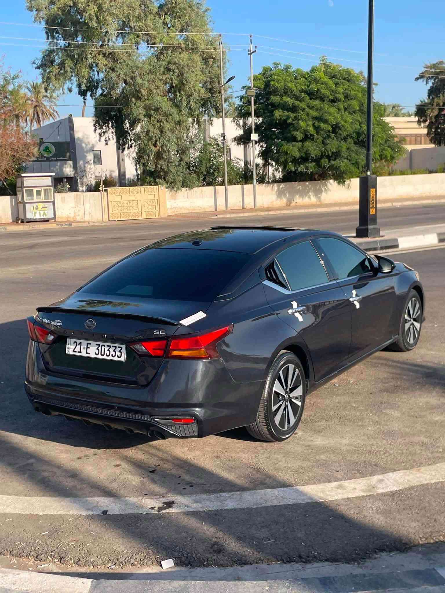 للبيع التيما SL فول موصفات
السعر 115 وبي مجال
‭{***********}
-موديل 2019 
-الون نفطي
فتحه سلايت  
-ماشيه 170 كيلو 
-داخل  صاج 
-رادار 360 درجة
-تحكم ستيرن 
-تثبيت سرعه 
-كاميرا خلفي 
-رادار جانبي
-رادار خلفي 
-رادار امامي
-تحديد مسار
-حساس خلفي
-تبريد ثلج❄️
-تشغيل عن بعد 
-بصمة تشغيل 
-بصمة ابواب + صندوق 
-تايرات وياله جديد
-سيارة جاهزة مناقص برغي
-ضرر سيارة : + جاملغ وبونيد وقطعتين ونص كلير بدون ضربه بدون دواخل شرط   
-سنويه هزه براد جديد  
-سيارة ب اسمي
-تحويل وكاله ثاني يوم 
1N4BL4EV5KC163617
📍مكان السياره دياله خانقين
